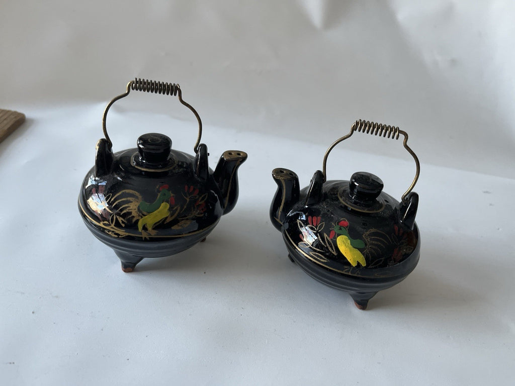 Japanese Brown Ceramic Tea Kettle Hand-painted Rooster Salt/Pepper Shakers