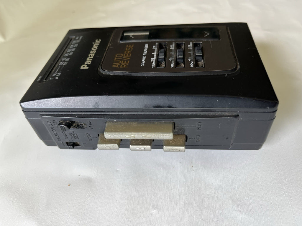 Panasonic RQ-V151  Portable AM / FM / Auto Reverse Cassette Player Works!!
