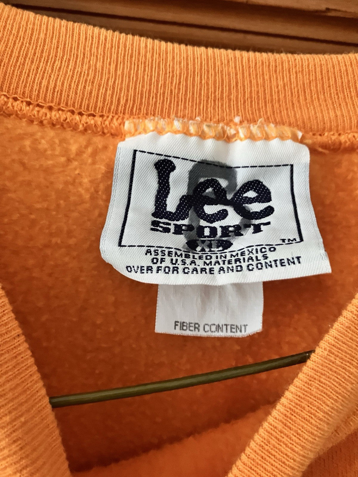 Vintage Tennessee Volunteers Lee Unisex Orange Sweatshirt. Very Clean!