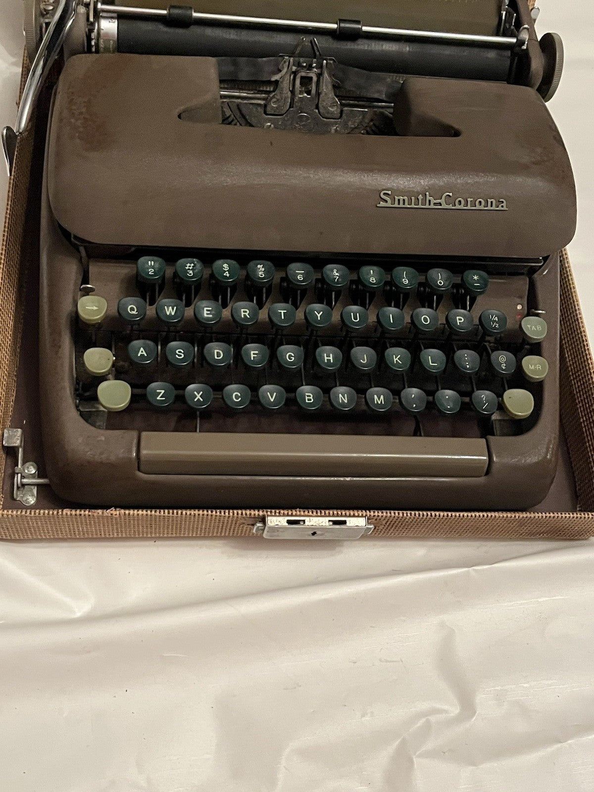 MCM/ 1950’s Smith-Corona Manual Type Writer. W/ Original Tweed Travel Hard Case