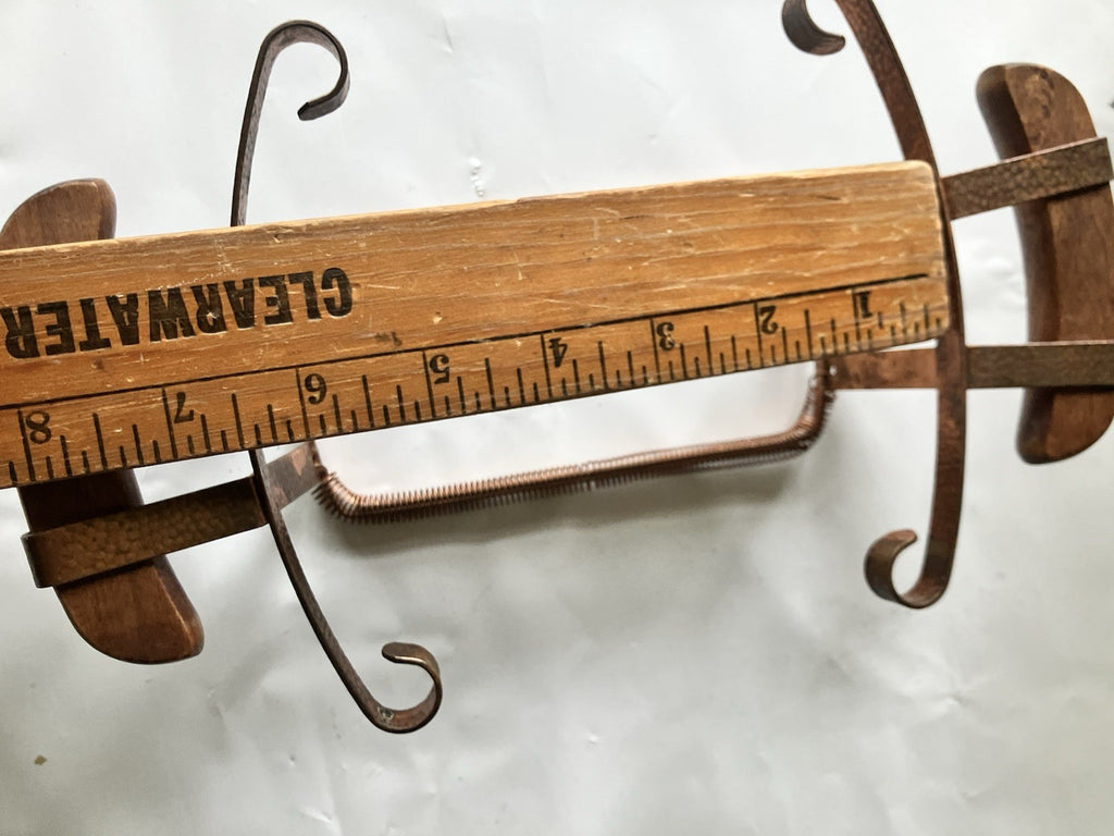 Vintage Hammered Copper/ Wood Casserole Dish Stand With Spring Adjustment 6-10”