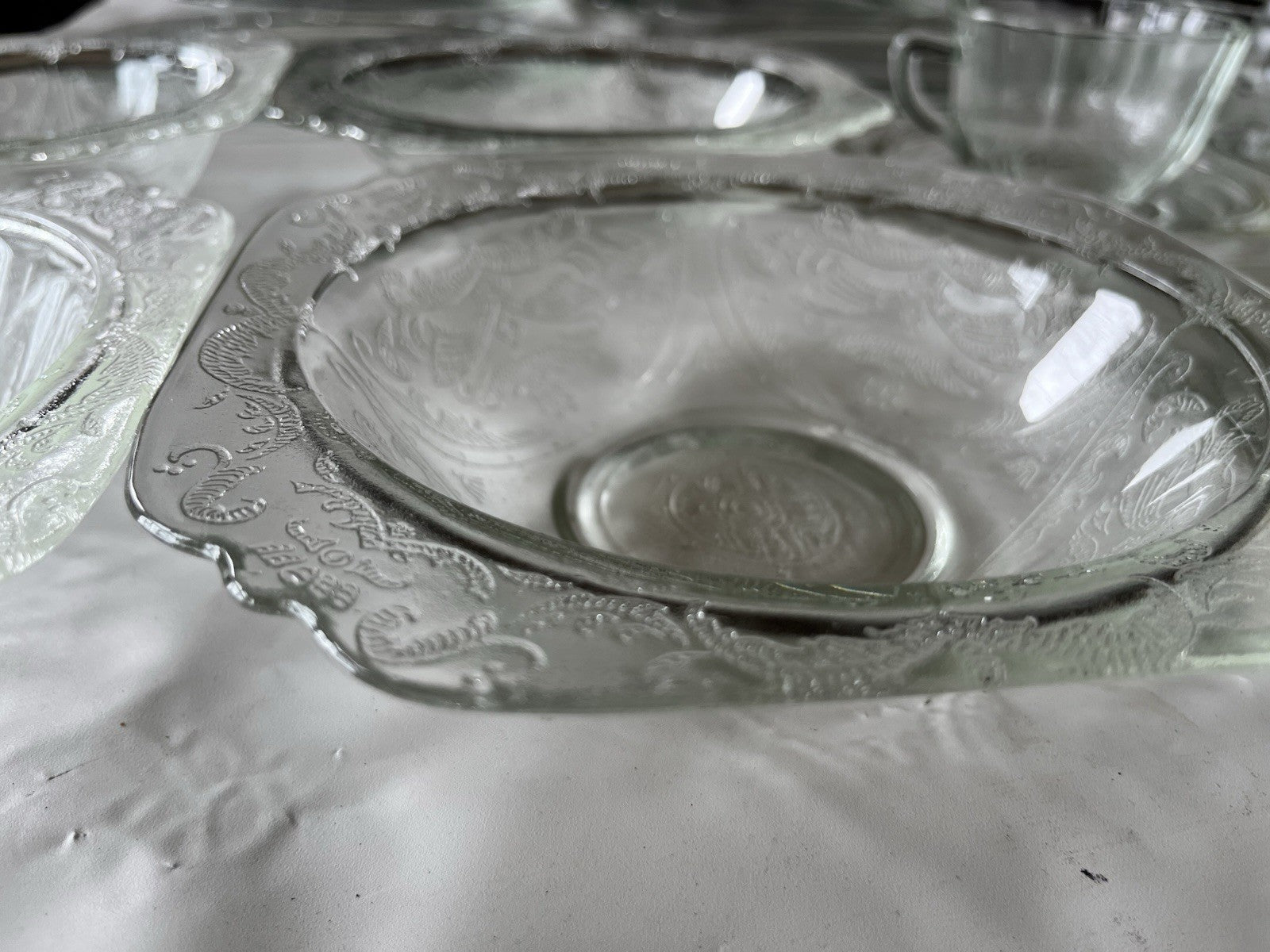Federal Glass Clear Depression Etched Dinner Plates, Bowls, Cup/saucer 16 Piece