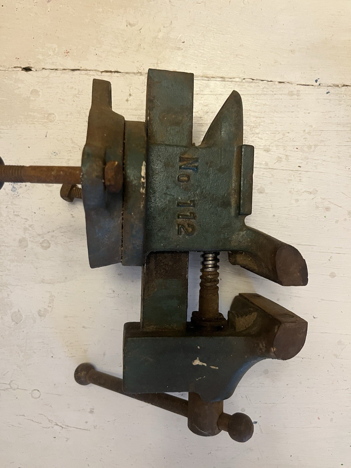 Vintage LITTLESTOWN NO.112 3-1/2" Bench Vise With 3 Pound Hammer