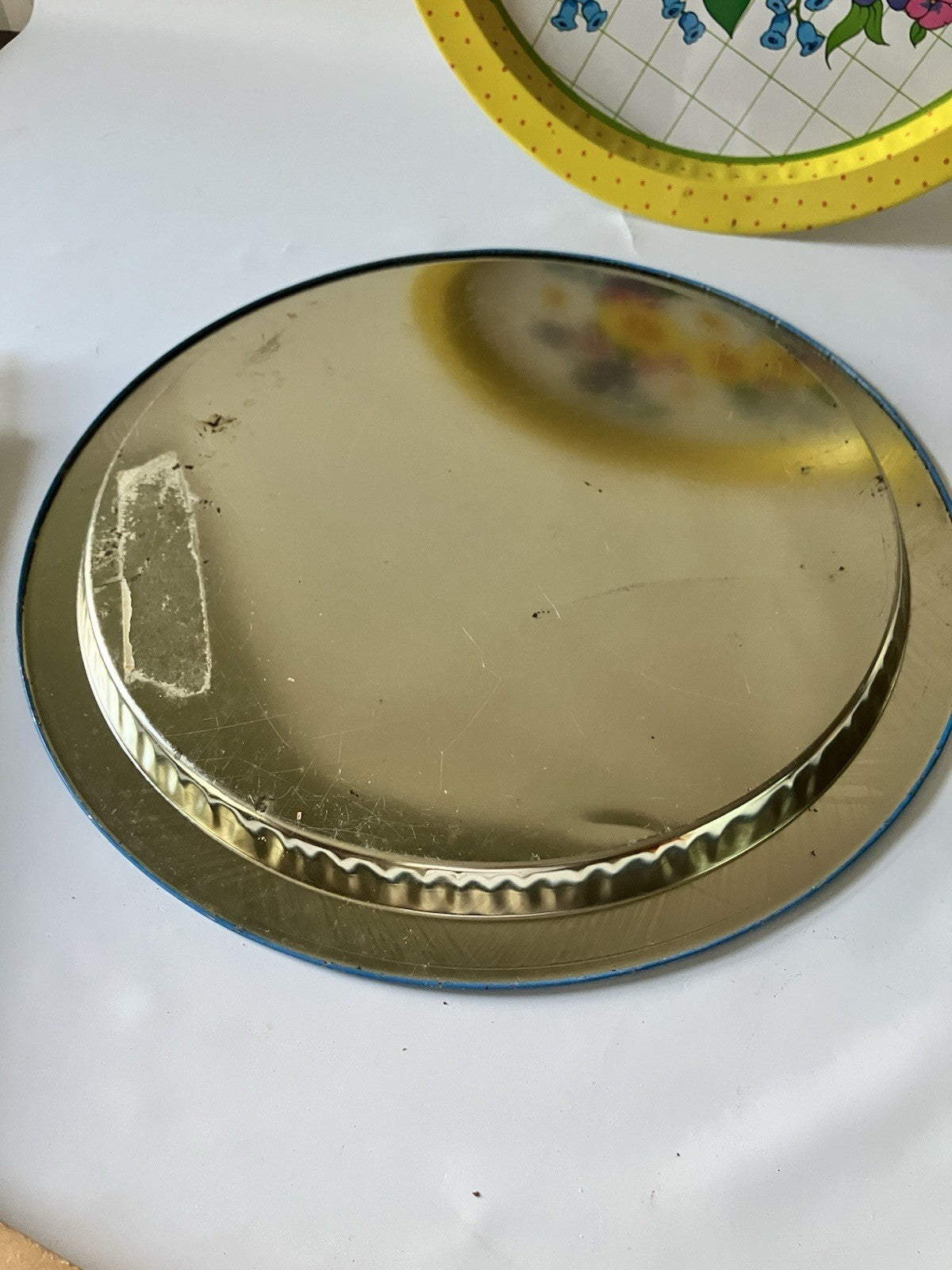 Vintage Pair Of 13” Wide New Designs Tin Cookie Plates In Floral And Goose