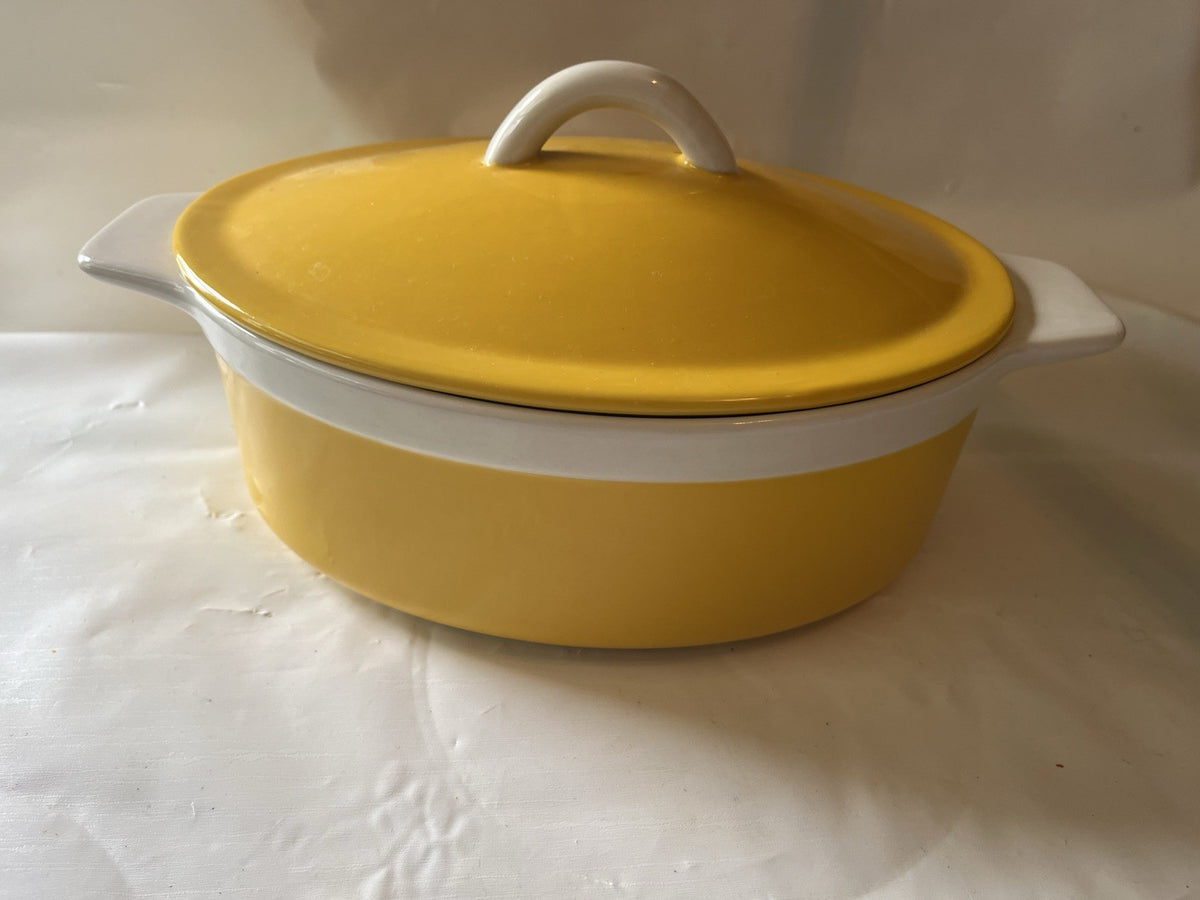 Mr. Food Test Kitchen Yellow And White Oval Casserole Dish With Lid; EUC