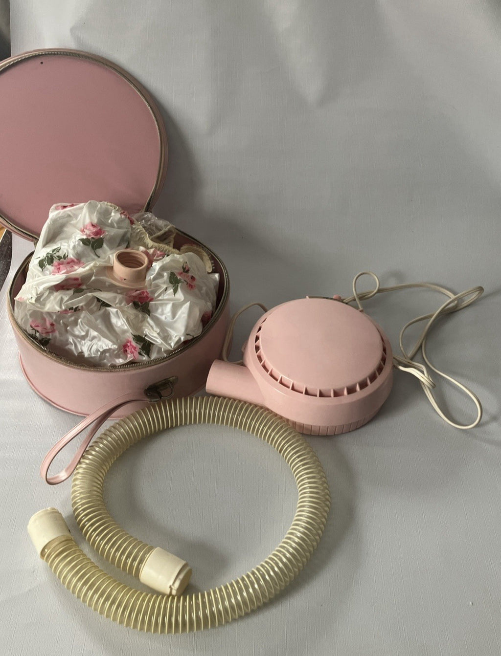 Vintage MCM Vornado Pink Bonnet Hair Dryer With Traveling Case And Extra Bonnet