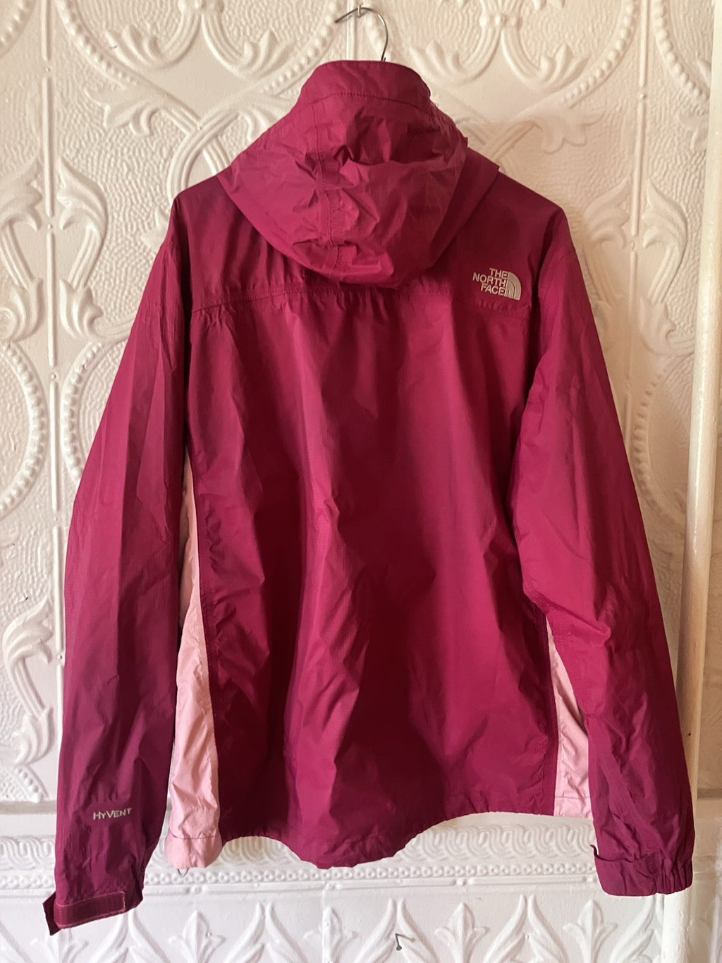 Women’s Pink Two tone  North Face Large Rain  Lightweight Jacket.