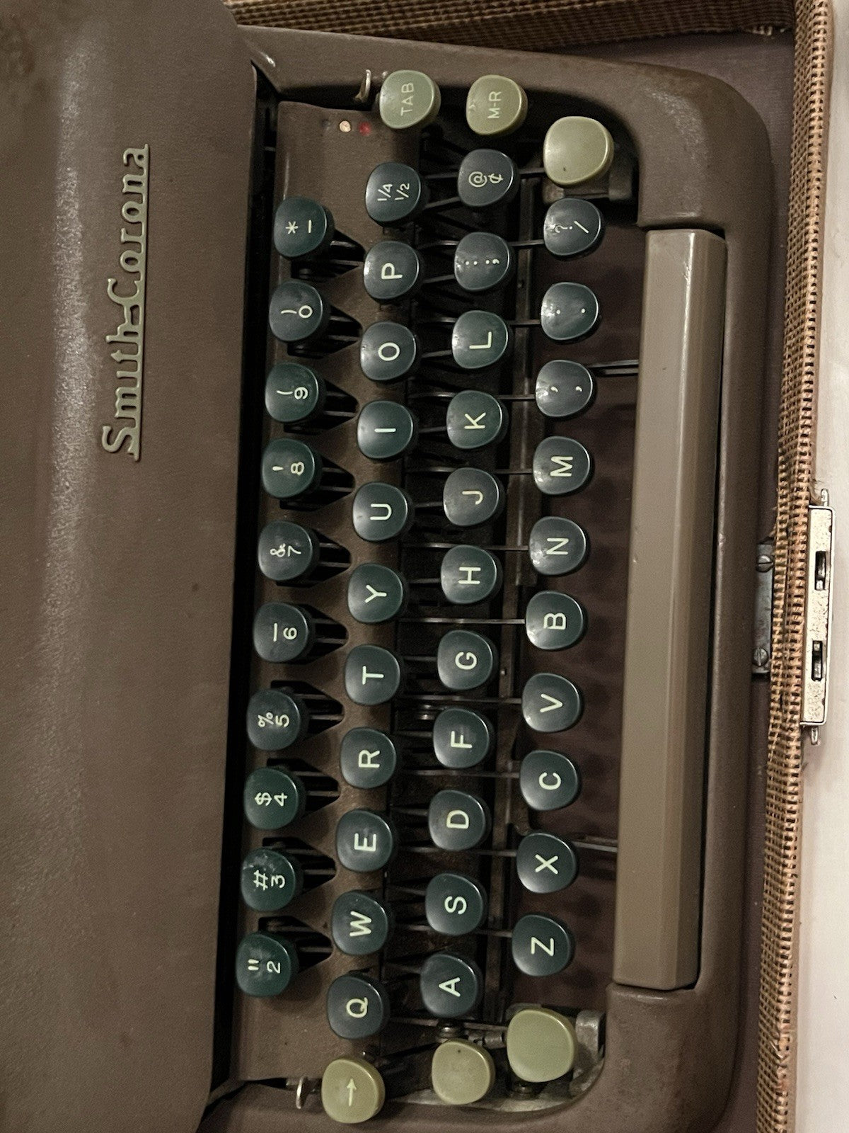 MCM/ 1950’s Smith-Corona Manual Type Writer. W/ Original Tweed Travel Hard Case