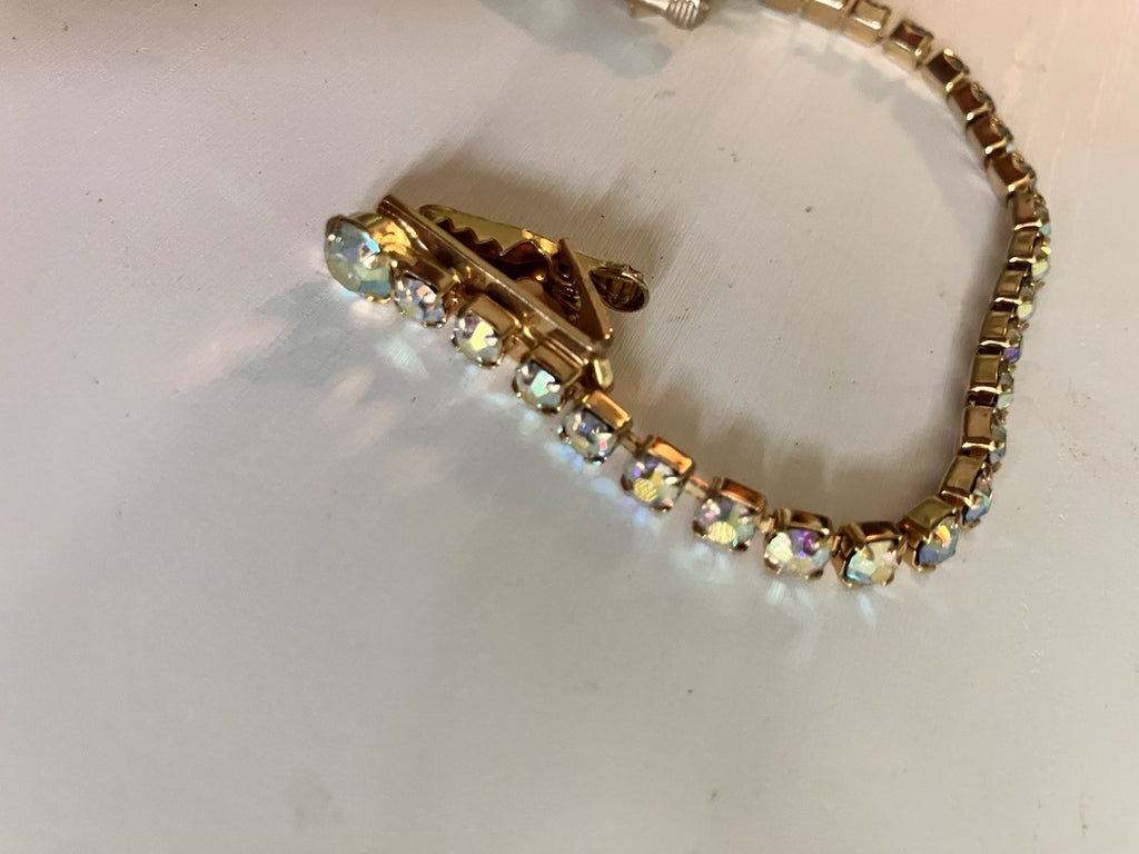 Vintage Sweater Clip Aurora Borealis Rhinestones In Goldstone Metal; EVC!