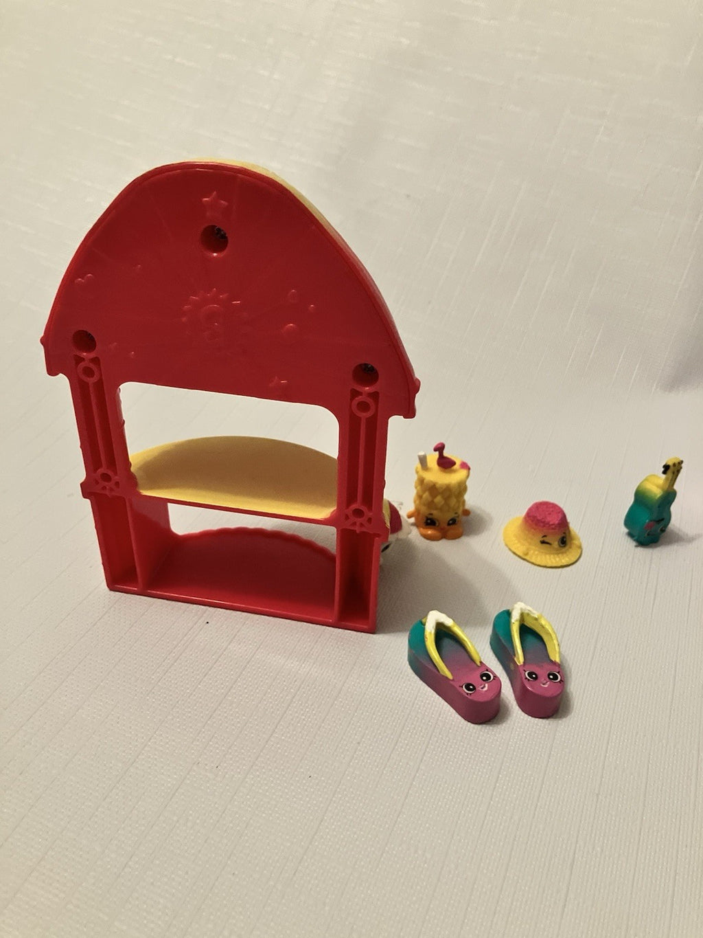 Season 3 Lot Shopkins Fashion Boutique And Hula Hut EUC 12 Total Figures