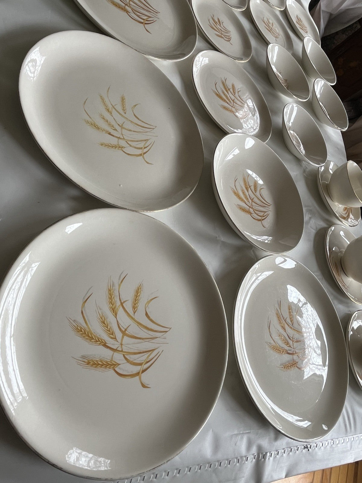 Homer Laughlin Mixed LotGolden Wheat Gold Trim Plates Bowls Serving Dish 23 Pc