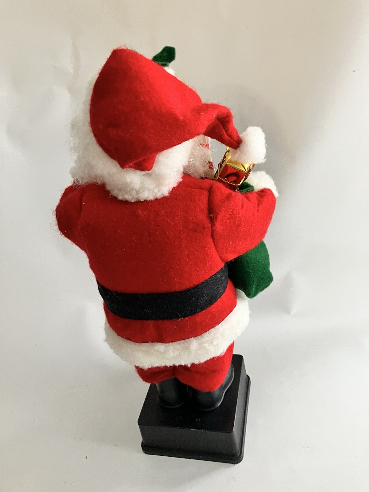 Vintage 1995 Holiday Creations Santa Claus Musical 16" Christmas Figure "Noel "