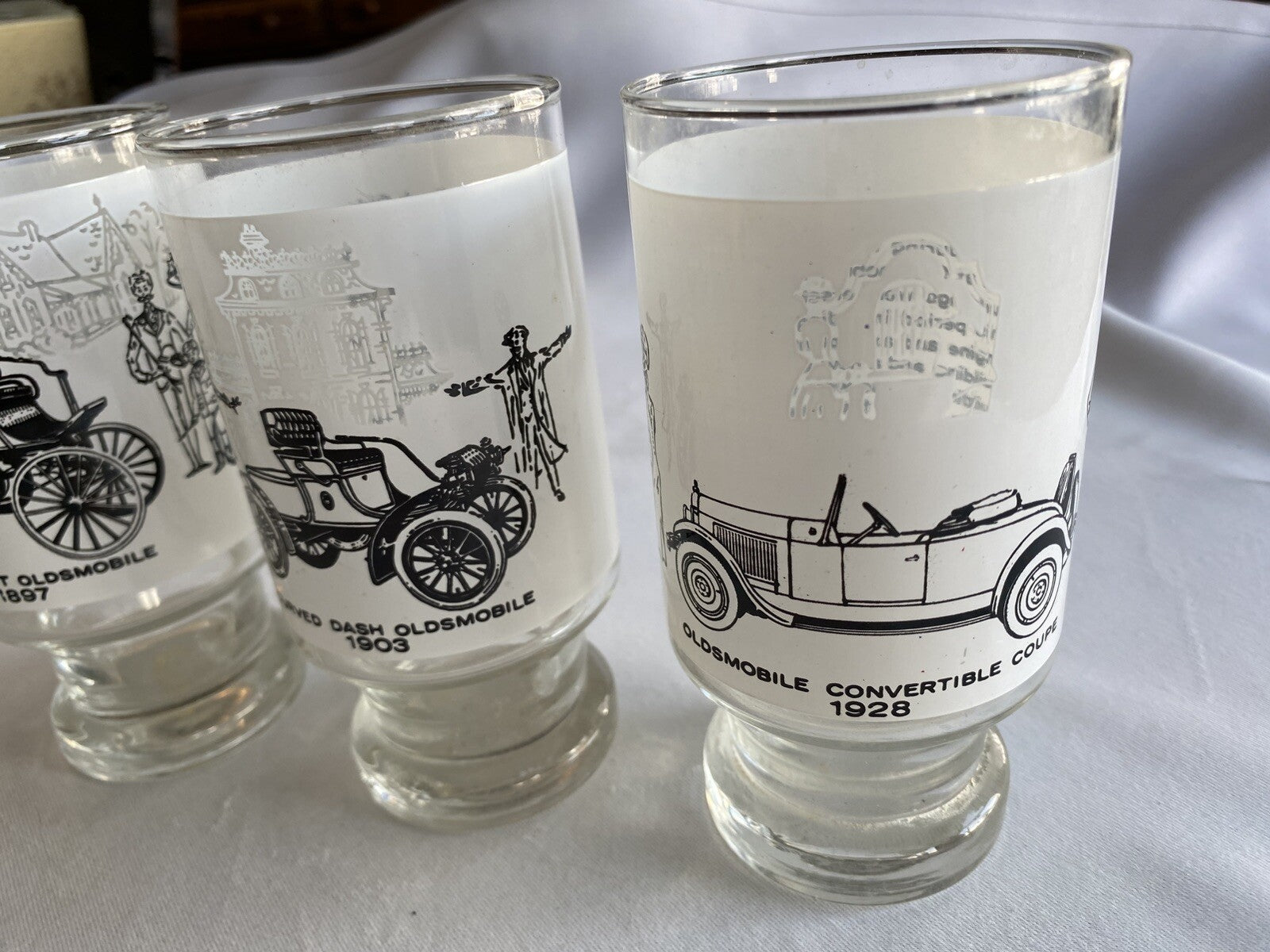 Anchor Hocking Vintage Set of 3 Oldsmobile Antique Cars Drinking Glasses (5.5”)