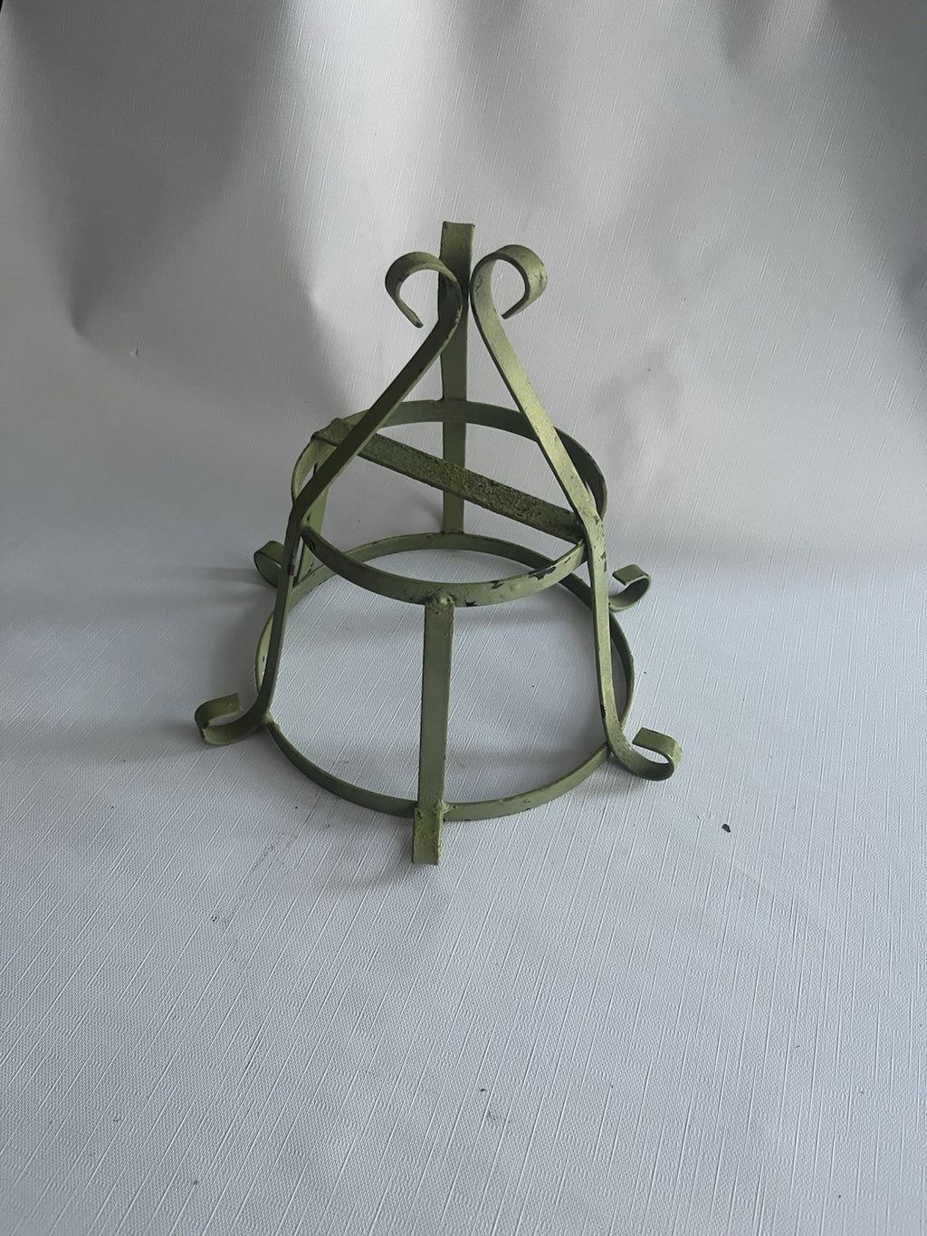 Vintage Green Wrought Iron Scalloped Plant Hanger, Round