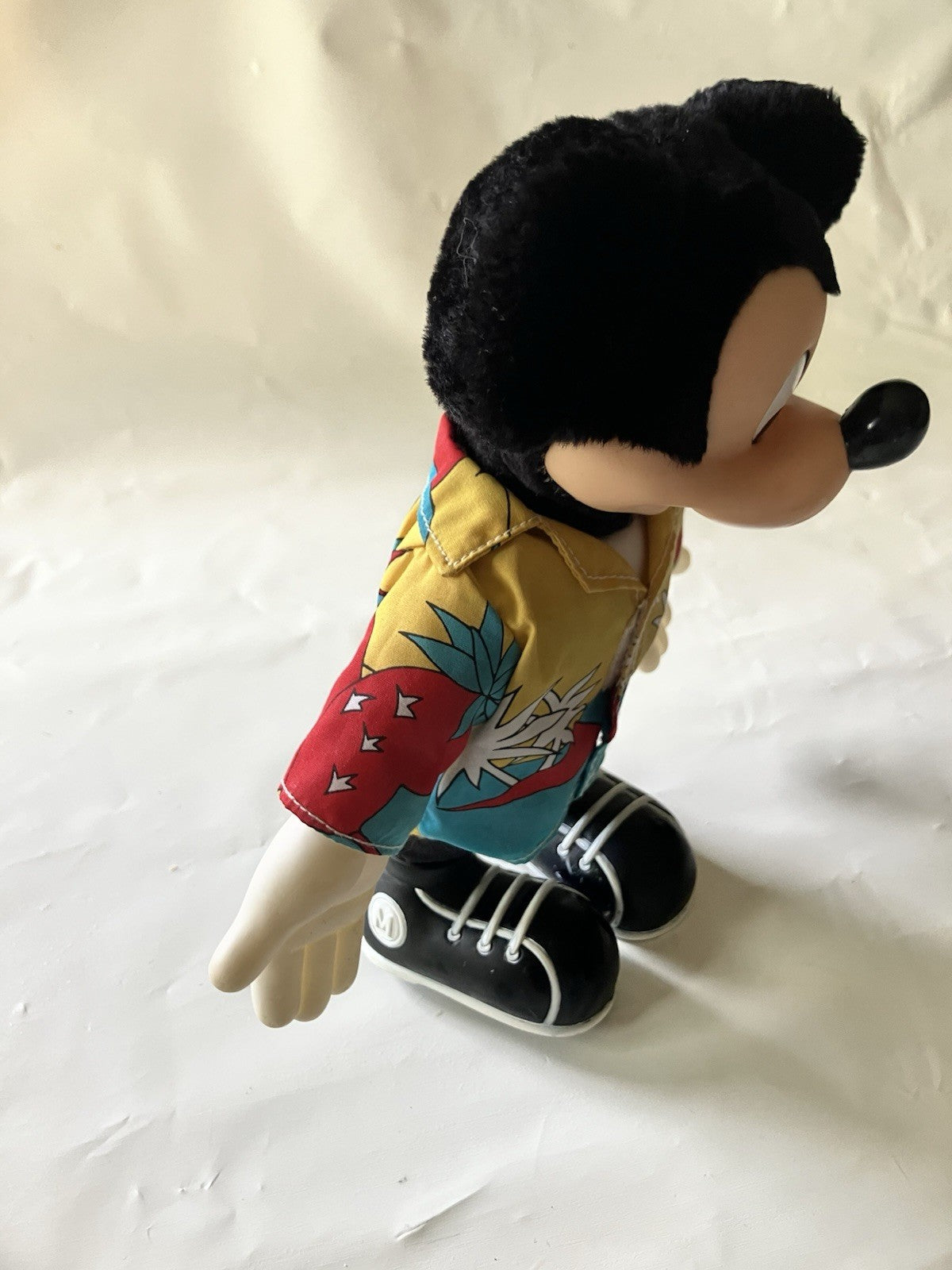 Disney 1987 Mickey Mouse Tourist - Applause Doll Plush  Vintage