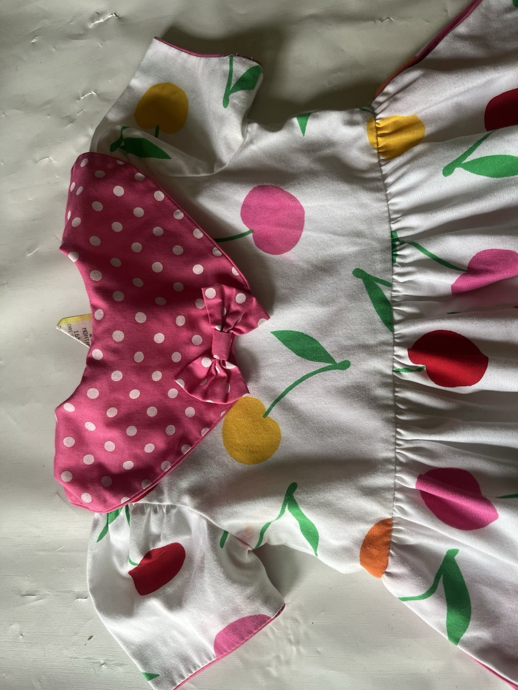 Vtg 90s Girls 12 month Cherry Romper; EUC, Vibrant Colors, Snaps, Short Sleeve