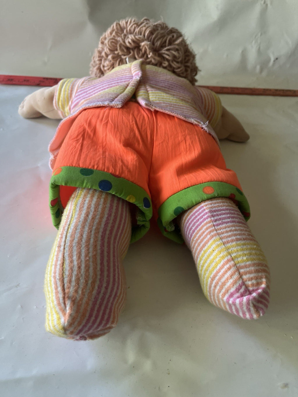 Vintage Cabbage Patch Kids 16”  Lt. Brown Curly W. Blue Circus Doll W/ Green Tie