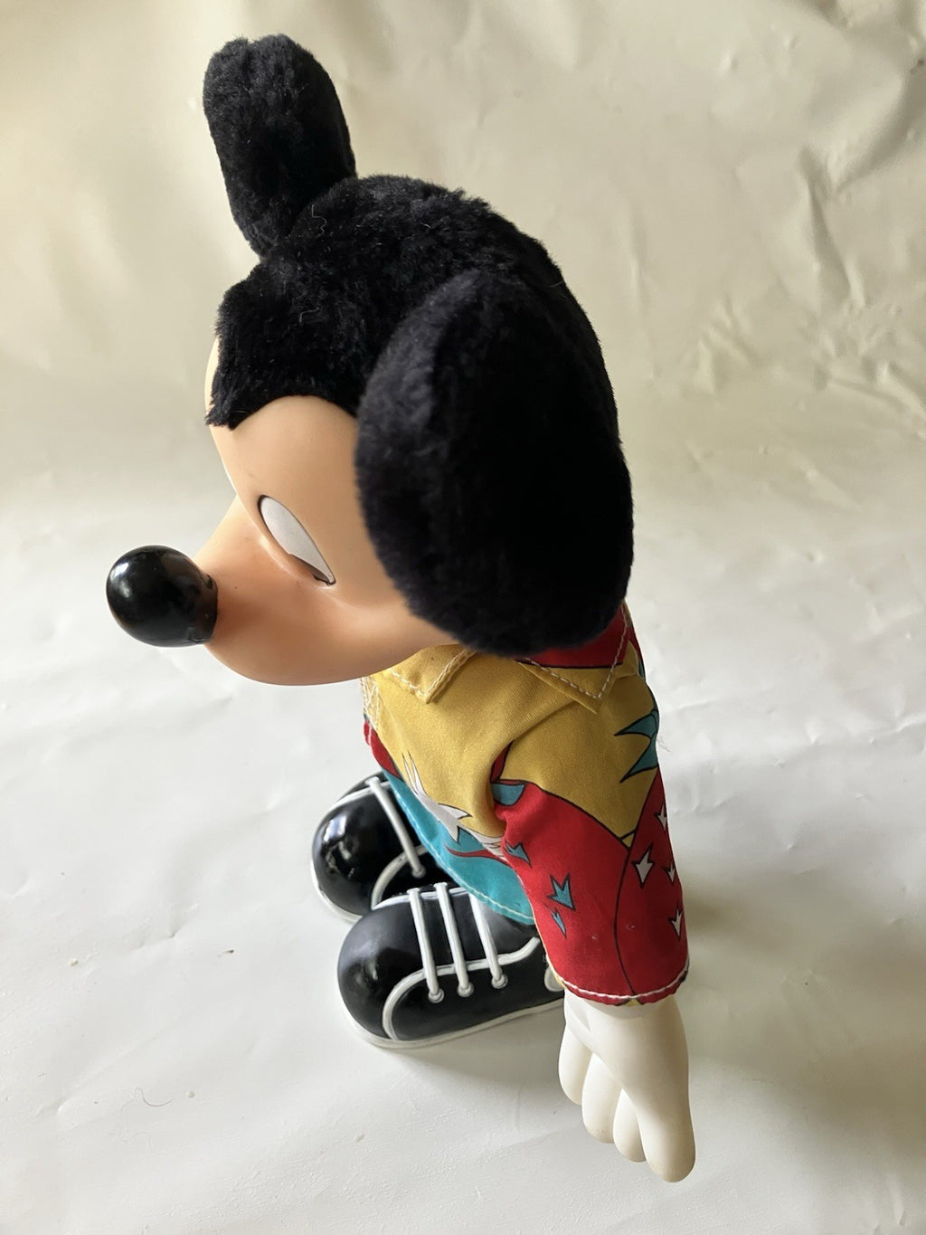 Disney 1987 Mickey Mouse Tourist - Applause Doll Plush  Vintage