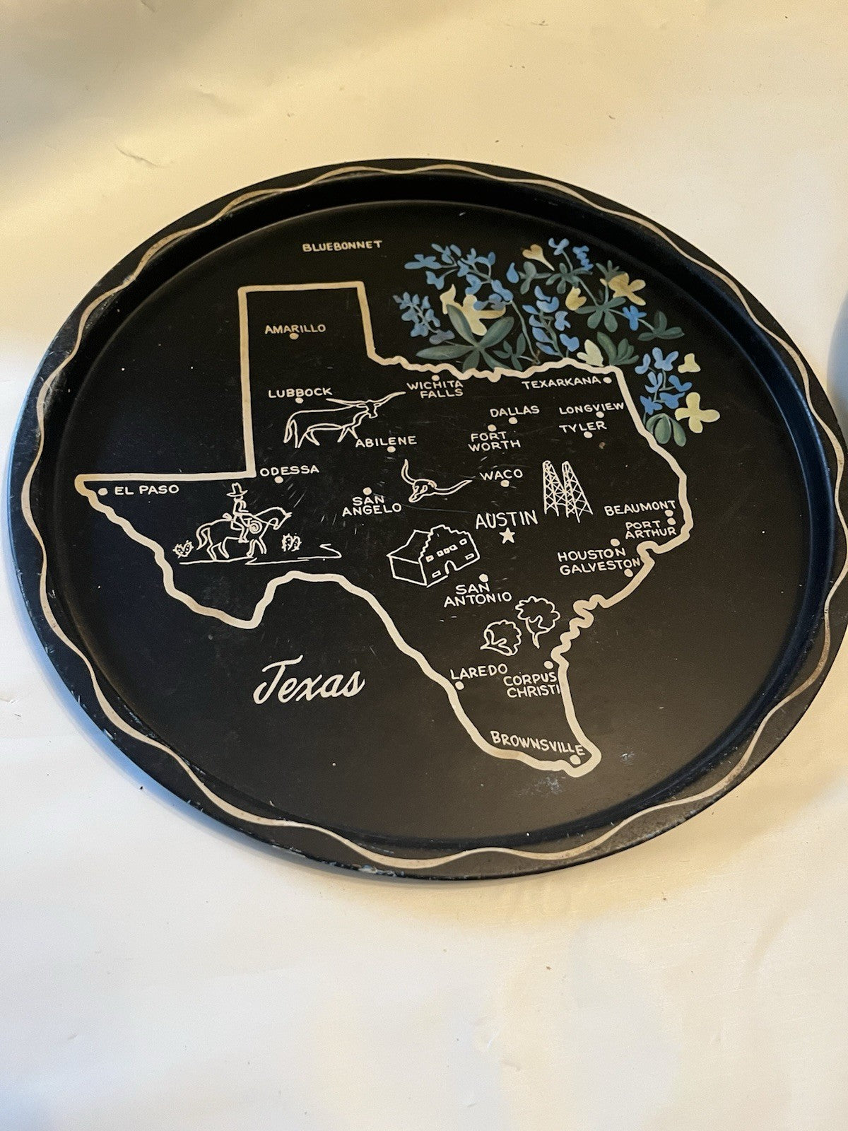 Vintage Nashco Handpainted Tole Tray Lot Of 2 10” Round, Floral And Texas