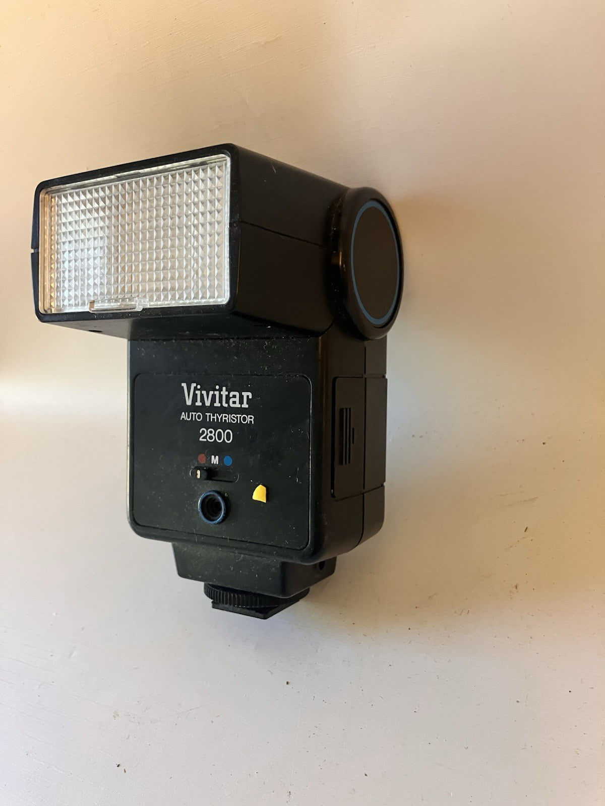 Vintage Vivitar Auto Thyristor 2800 Shoe Mount Flash Accessory