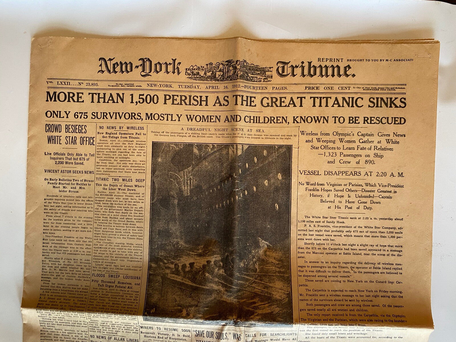 Titanic Sinks!  New York Tribune Newspaper April 16, 1912 Reprint