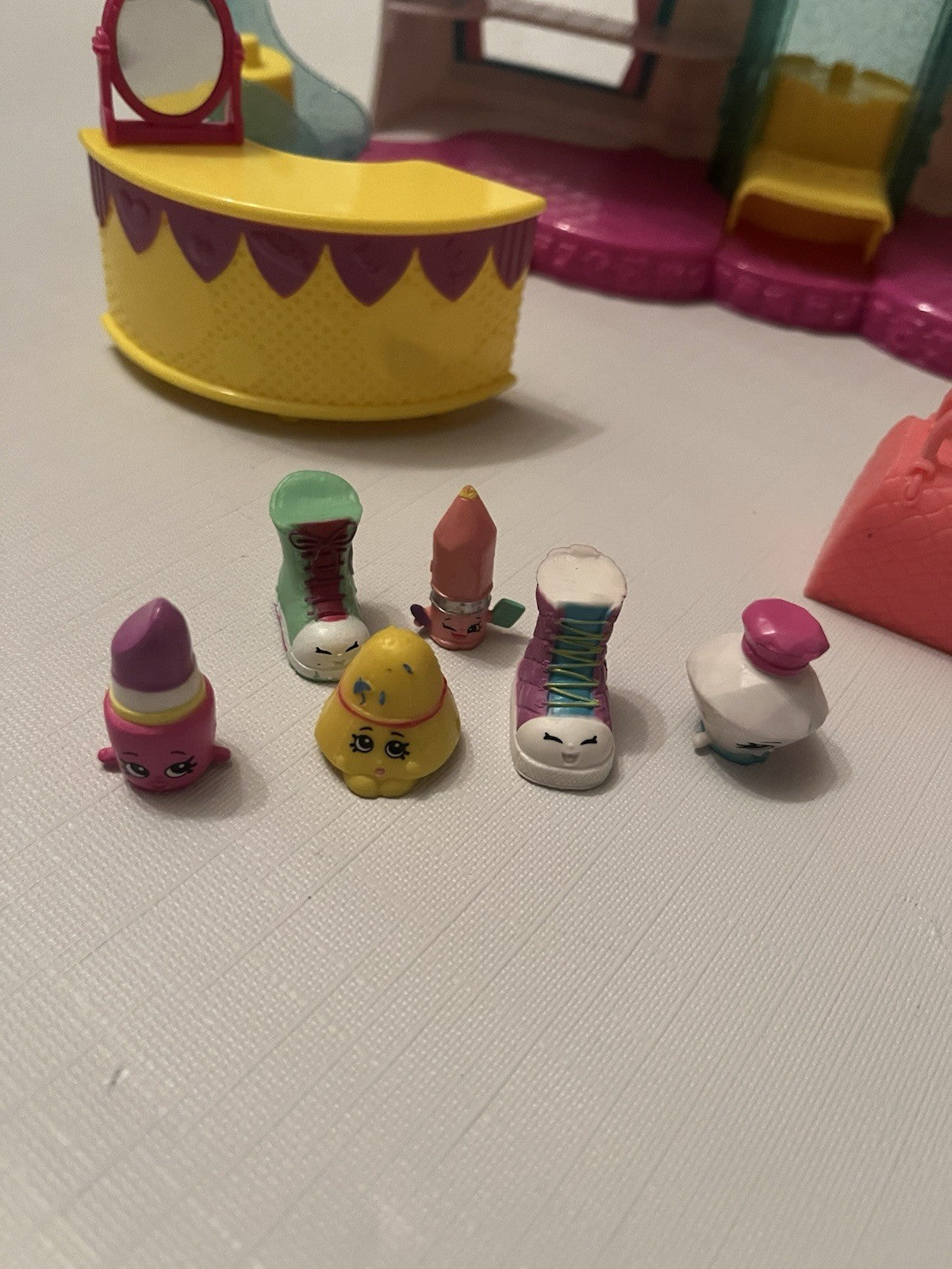 Season 3 Lot Shopkins Fashion Boutique And Hula Hut EUC 12 Total Figures