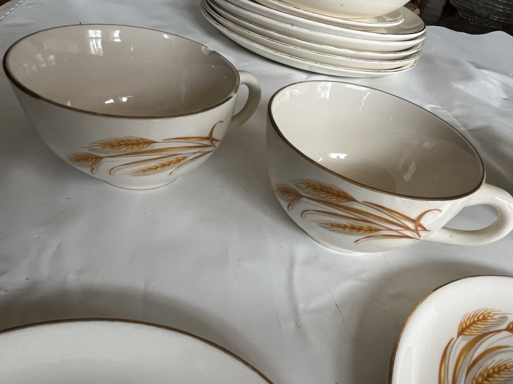 Homer Laughlin Mixed LotGolden Wheat Gold Trim Plates Bowls Serving Dish 23 Pc