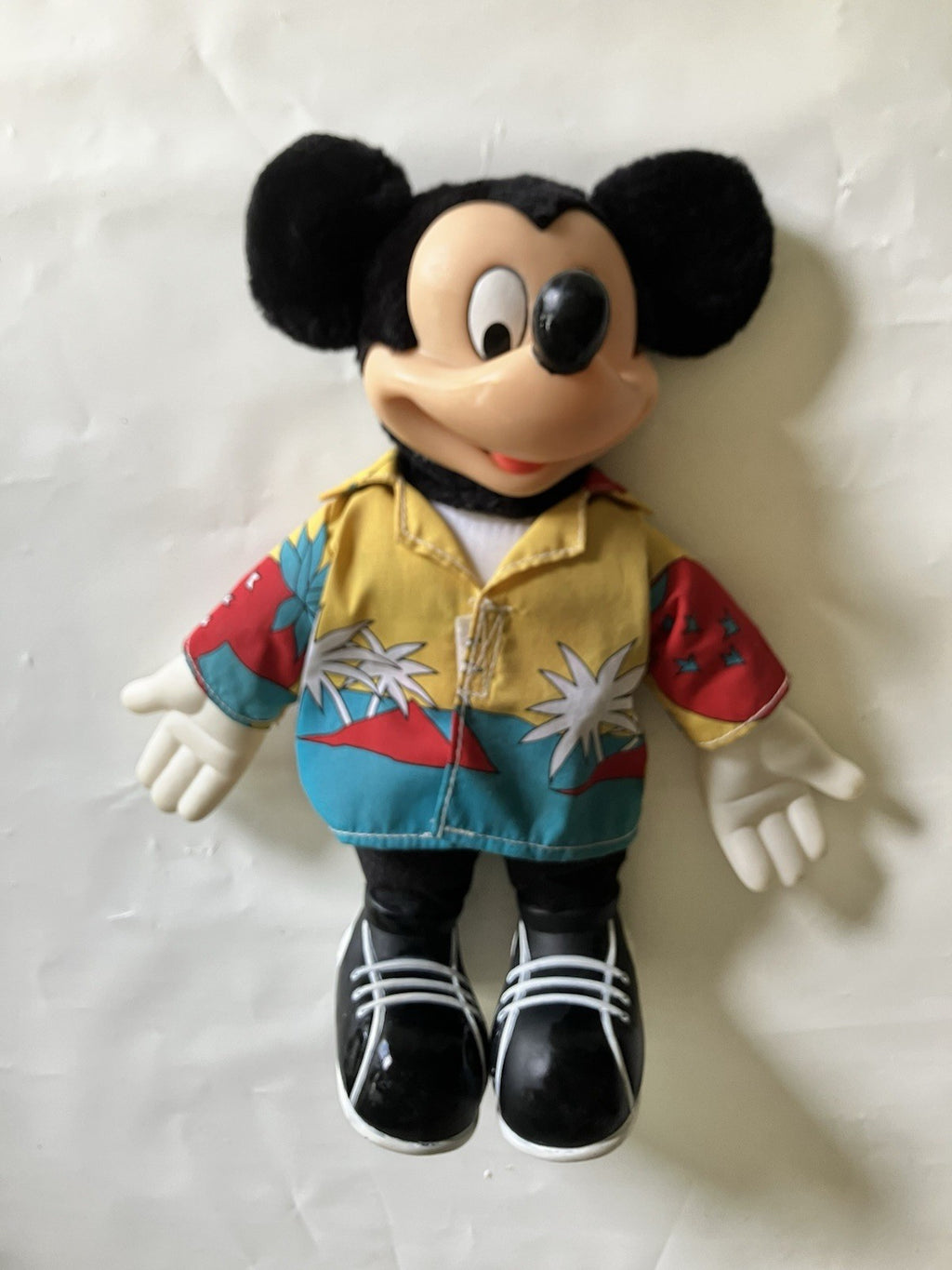 Disney 1987 Mickey Mouse Tourist - Applause Doll Plush  Vintage