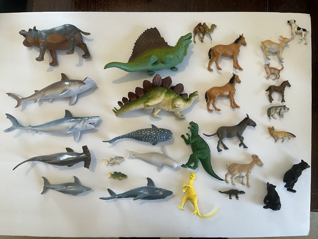 Large Lot of Rubber/Plastic Animal Toys Sharks/Dinos/Bears/Farm Animals Fish