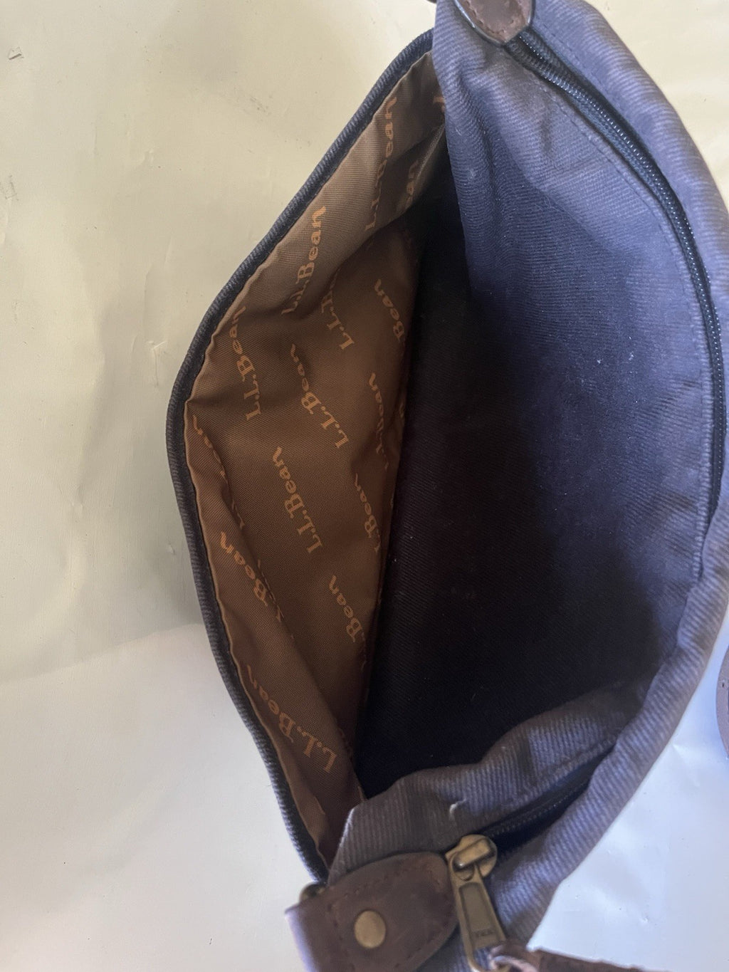 LL Bean Waxed Canvas Crossbody Bag Navy Blue and Brown Leather Logo Liner Medium