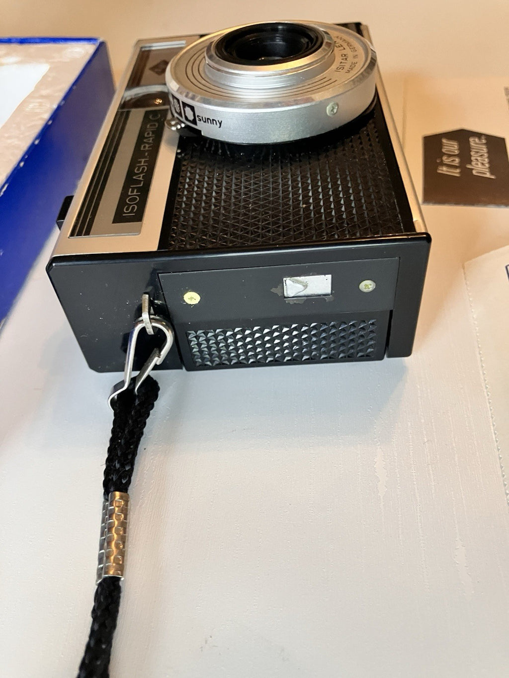 Vintage Agfa Isoflash Rapid C Instant Loading Camera with Box, Flashcube & More