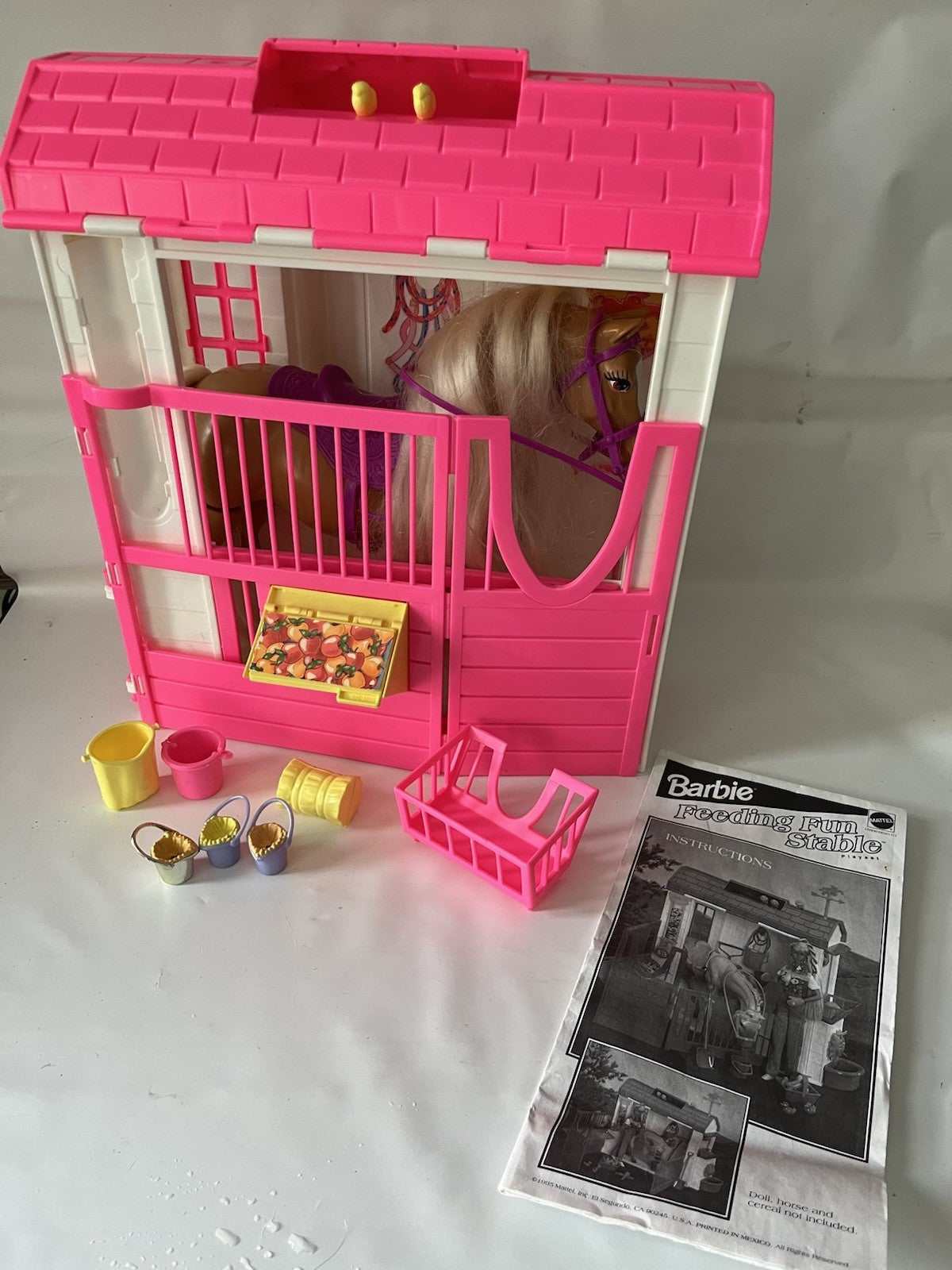 1995 Barbie Feeding Fun Stable Playset w Box Horse, Some Accessories, Manual