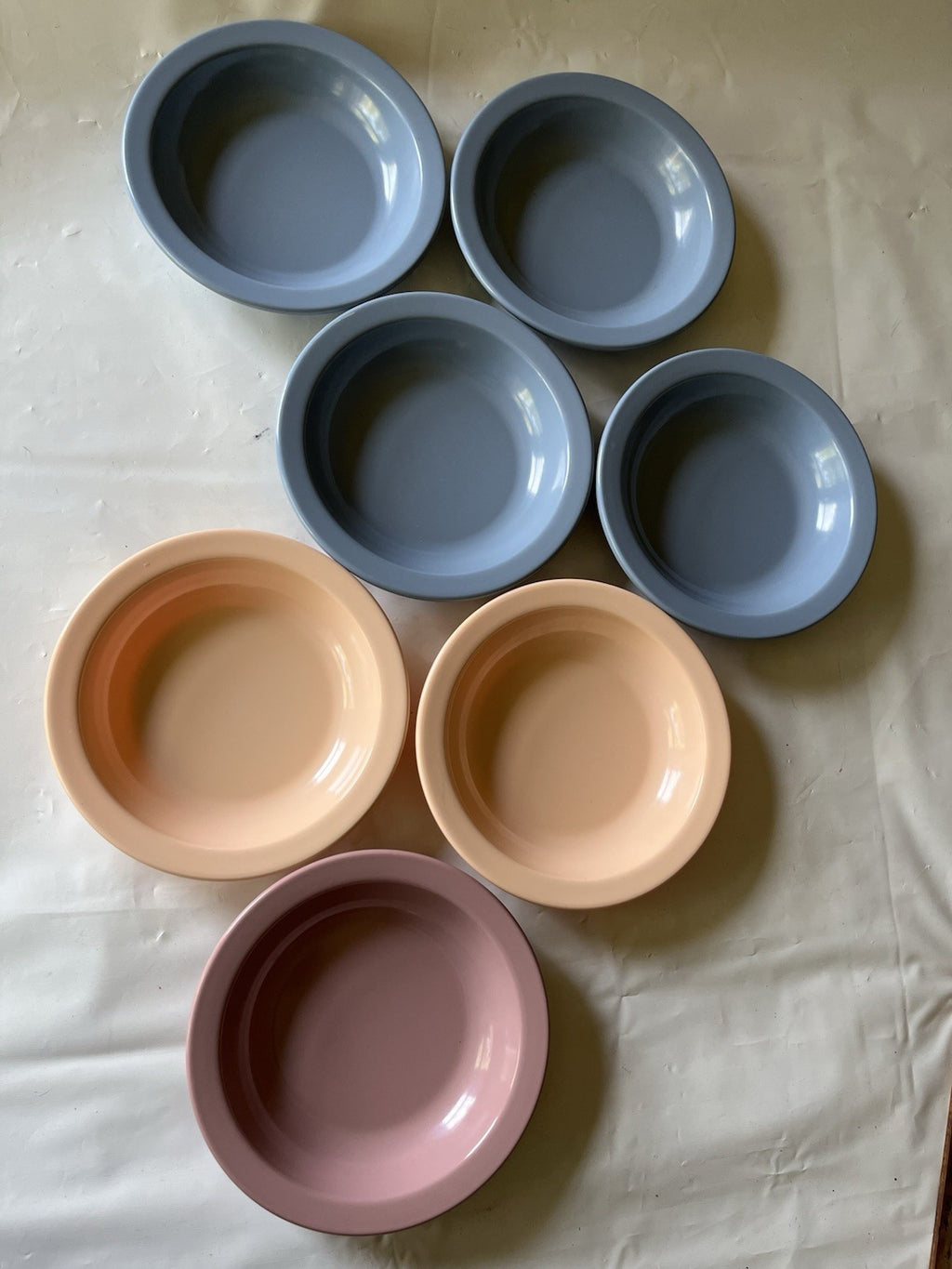 Vintage MCM Pastel Pallet Of Melamine Dessert Bowls (7) Dallas Ware Style B-75