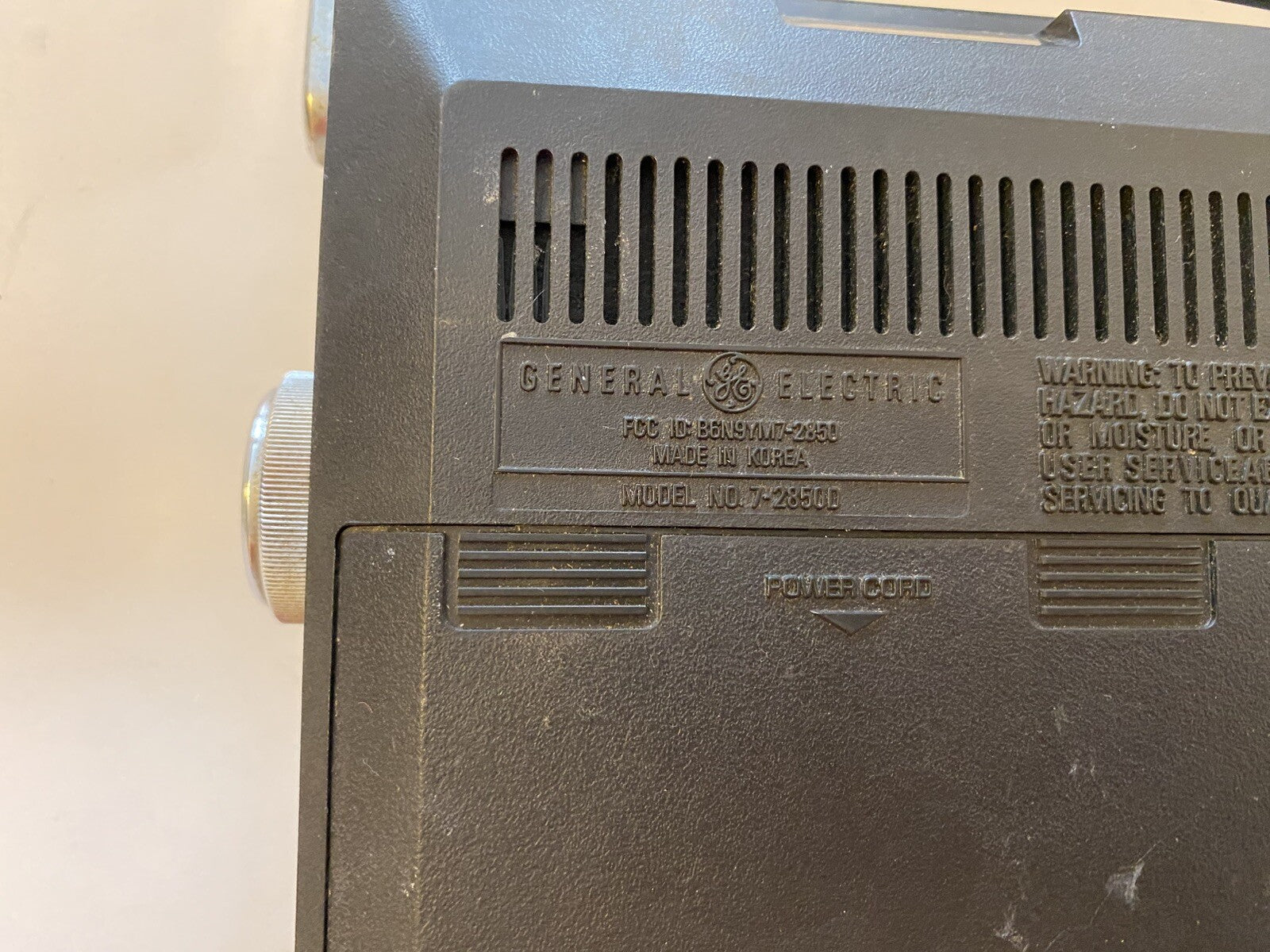 General Electric Radio Model 7-28500 Working New Antenna