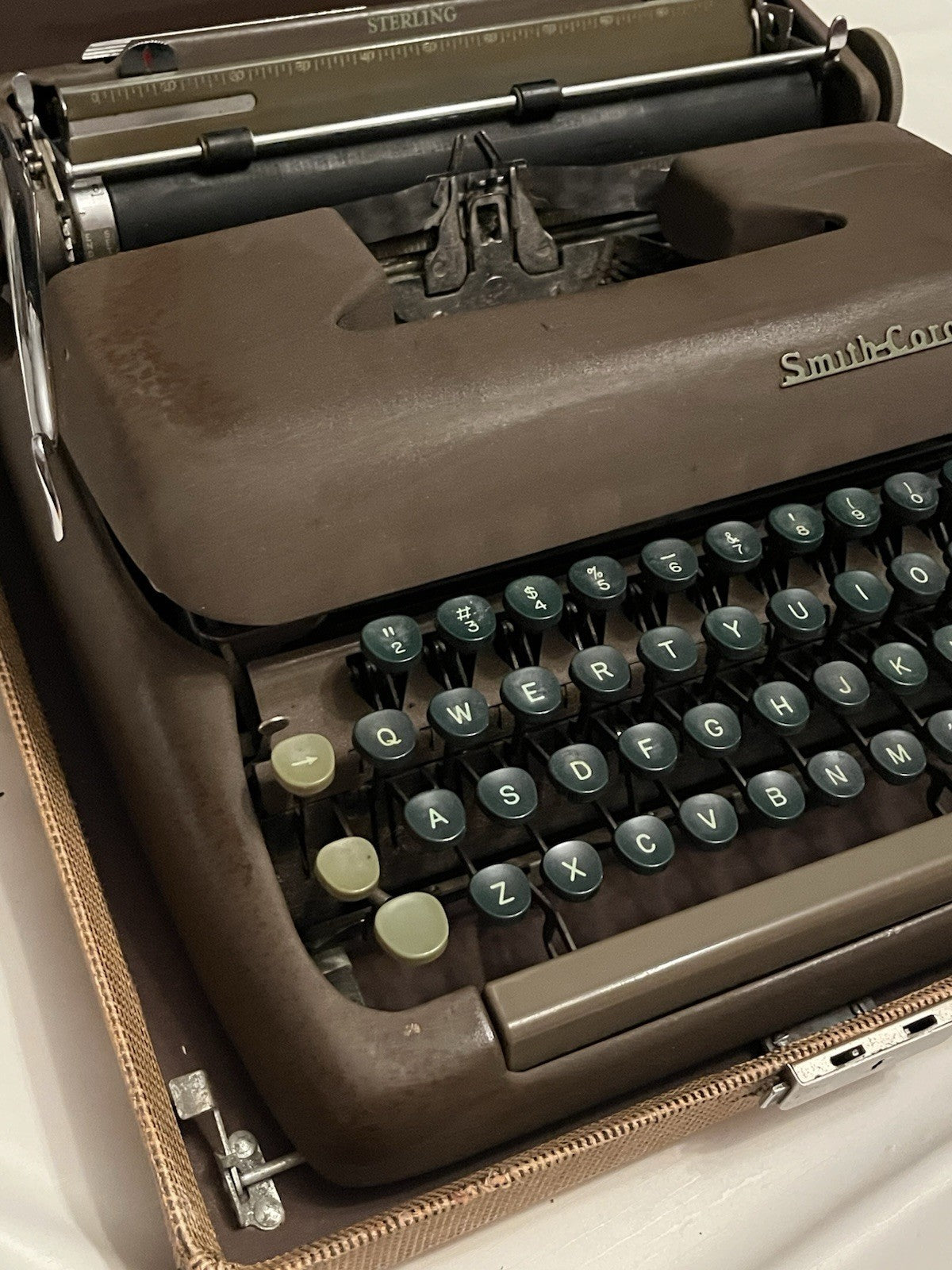 MCM/ 1950’s Smith-Corona Manual Type Writer. W/ Original Tweed Travel Hard Case