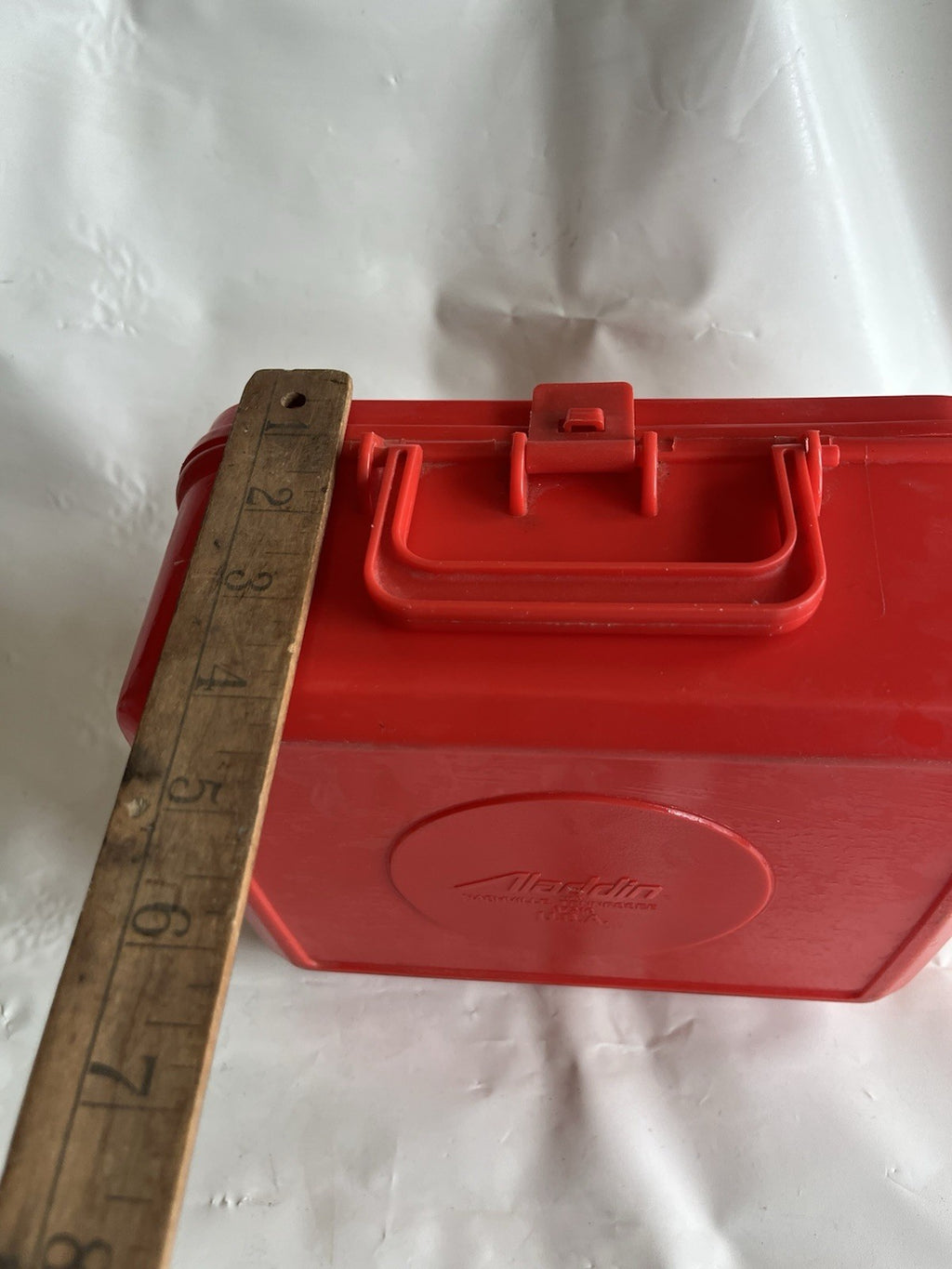 Retro 1990’s Red Aladdin Lunchbox Of Disney Hunchback Of Notre Dame