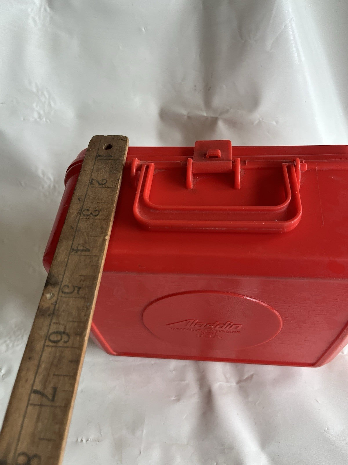 Retro 1990’s Red Aladdin Lunchbox Of Disney Hunchback Of Notre Dame