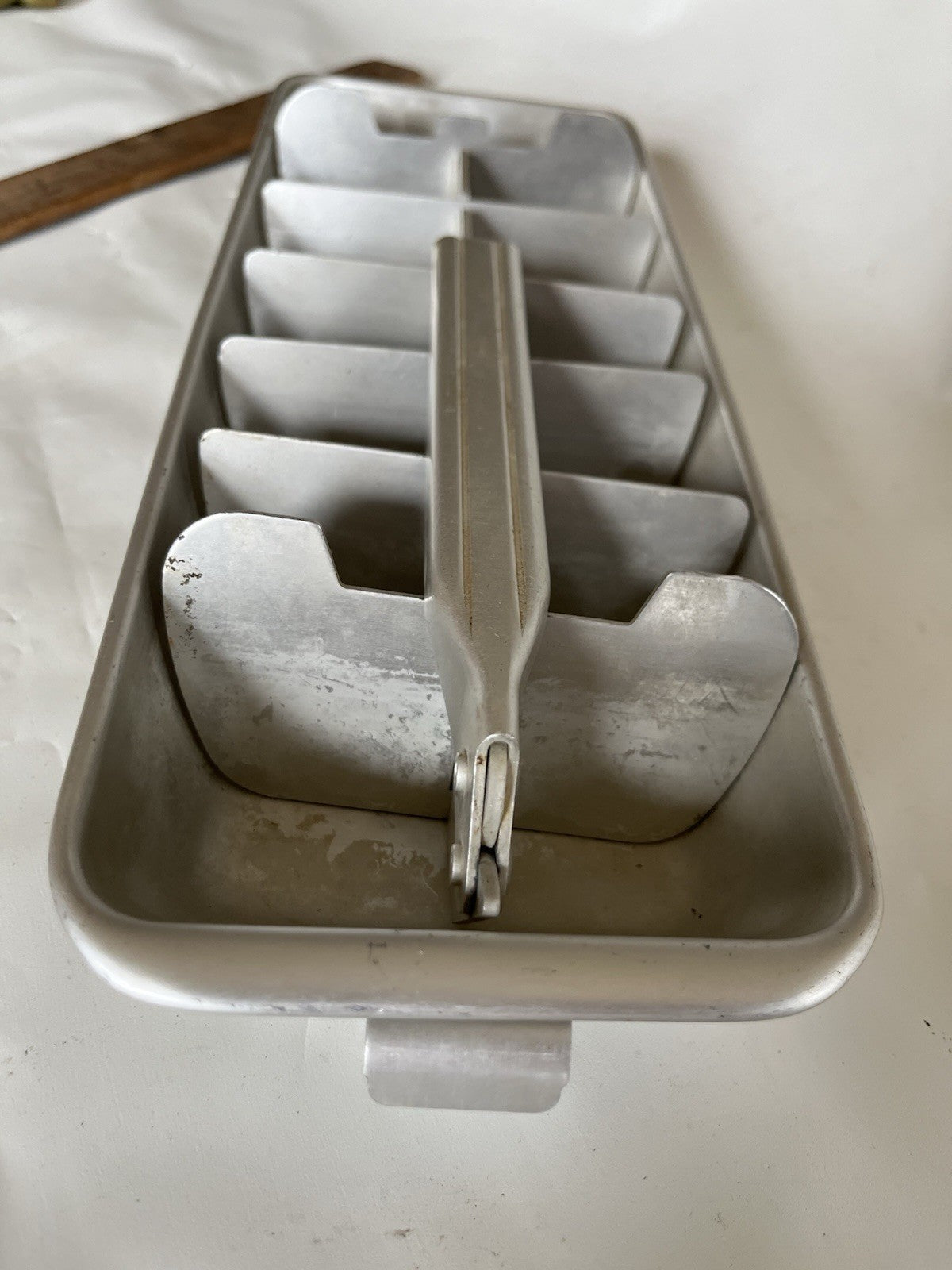 Vintage General Electric Metal Aluminum Ice Cube Tray