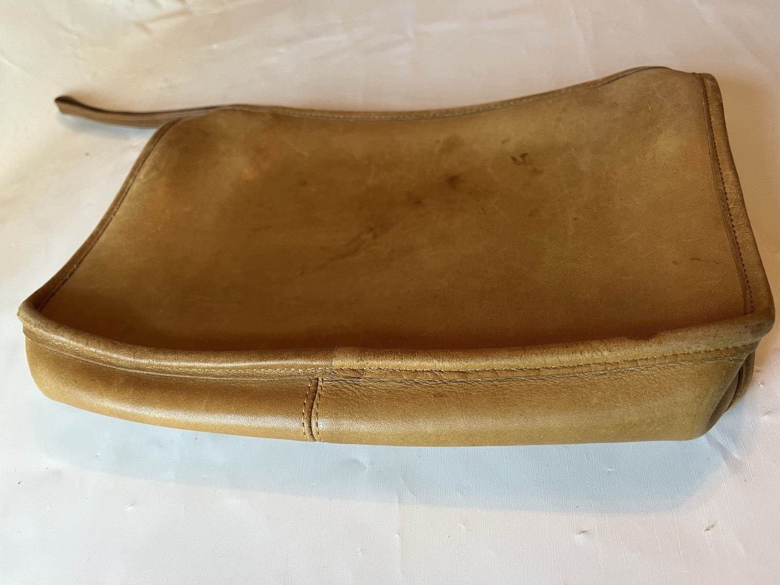Vintage 1982/83 Coach STYLE 9560 Slim Clutch Standard In Tan Registration 0922