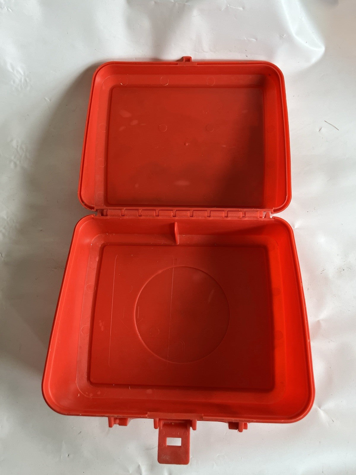 Retro 1990’s Red Aladdin Lunchbox Of Disney Hunchback Of Notre Dame
