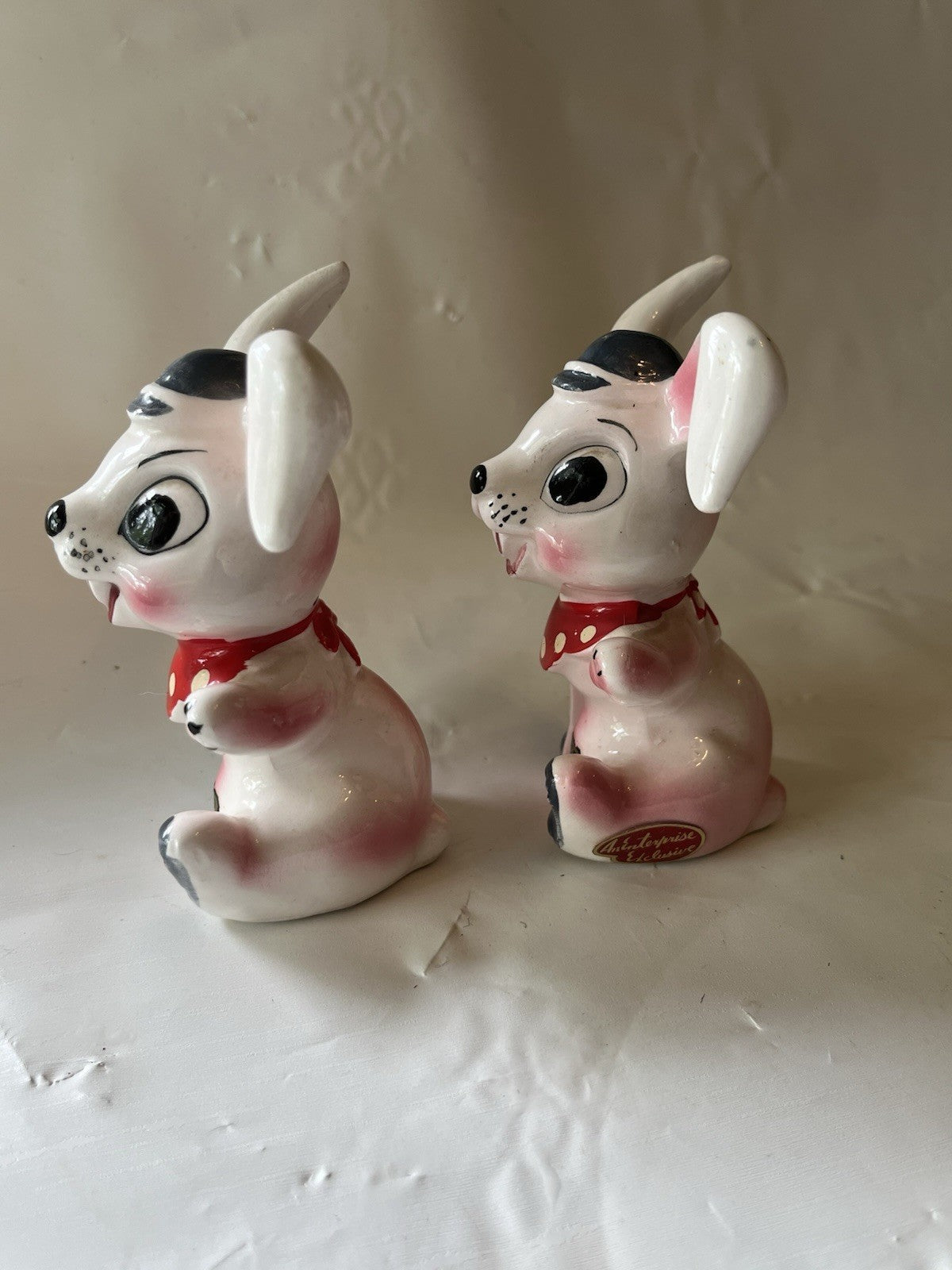 Vintage AnEnterprise Exclusive Artmark Rabbit Salt & Pepper Shakers EVC