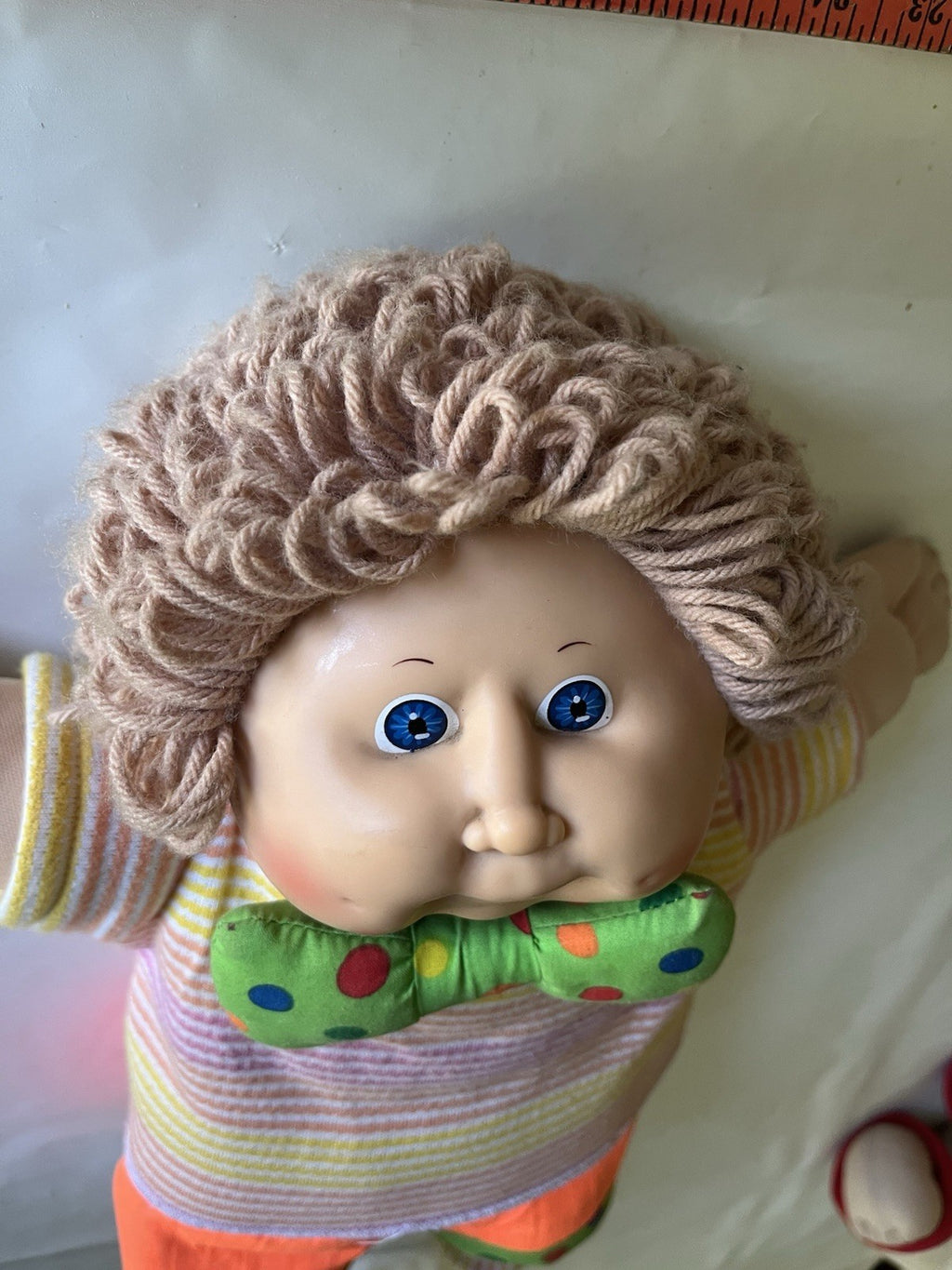 Vintage Cabbage Patch Kids 16”  Lt. Brown Curly W. Blue Circus Doll W/ Green Tie