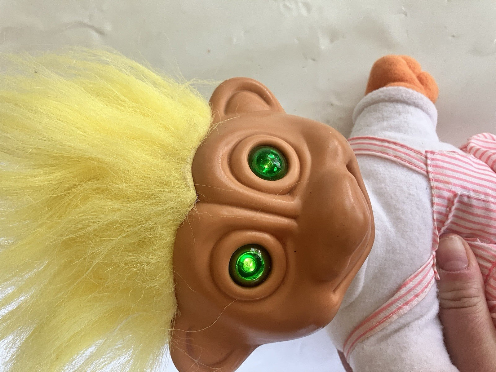 Vtg. 1992 Soma Glo Troll Doll; Light Up Green Eyes W/ Yellow Hair. Pink/white