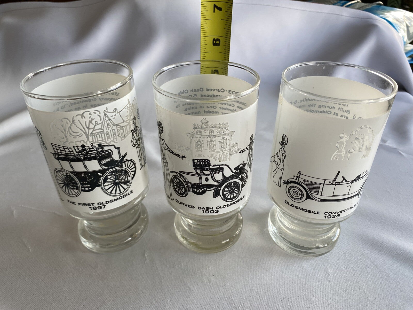 Anchor Hocking Vintage Set of 3 Oldsmobile Antique Cars Drinking Glasses (5.5”)