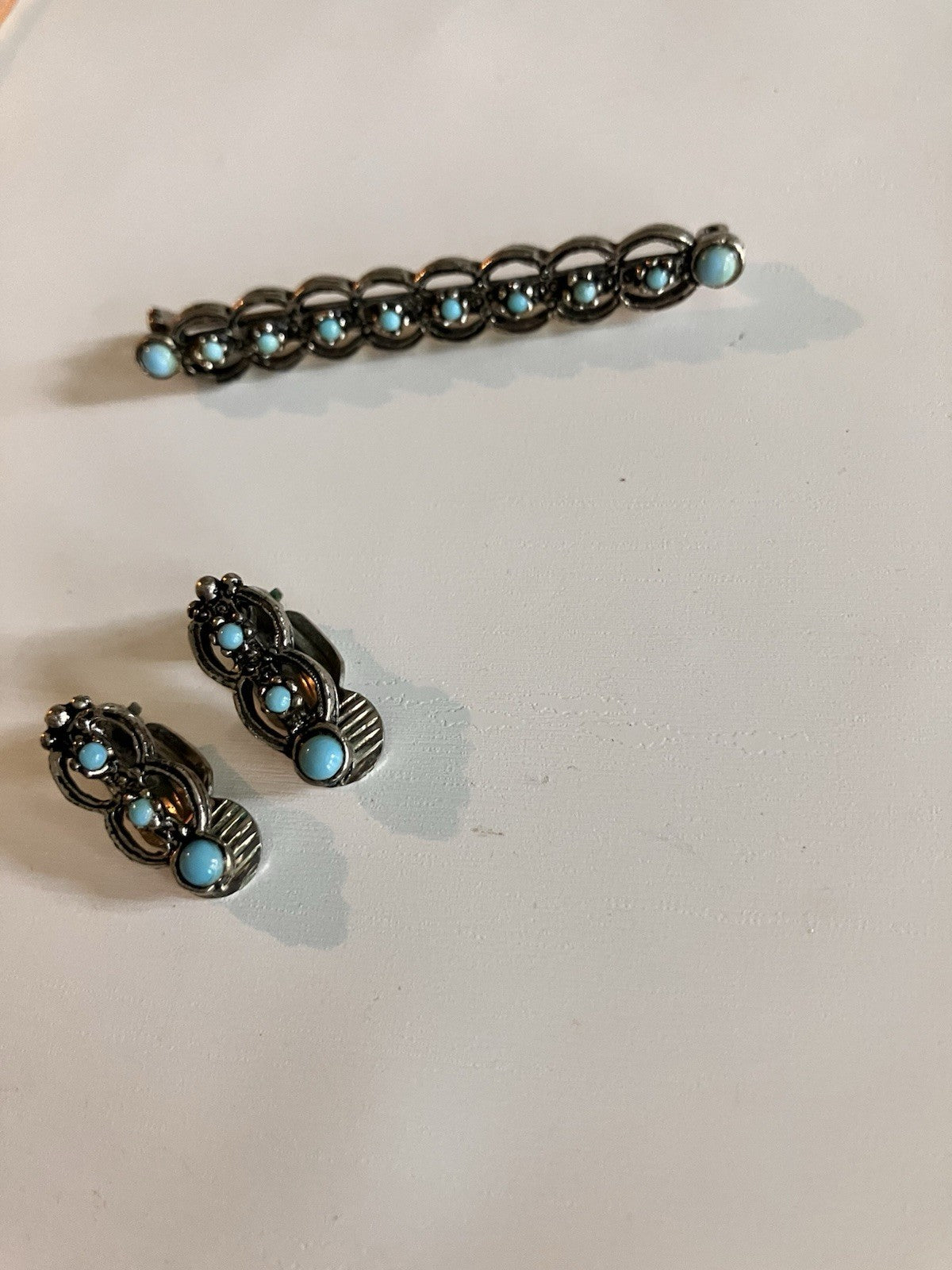 Vintage Faux Turquoise Silvertone Metal Brooch & Clip On Earrings