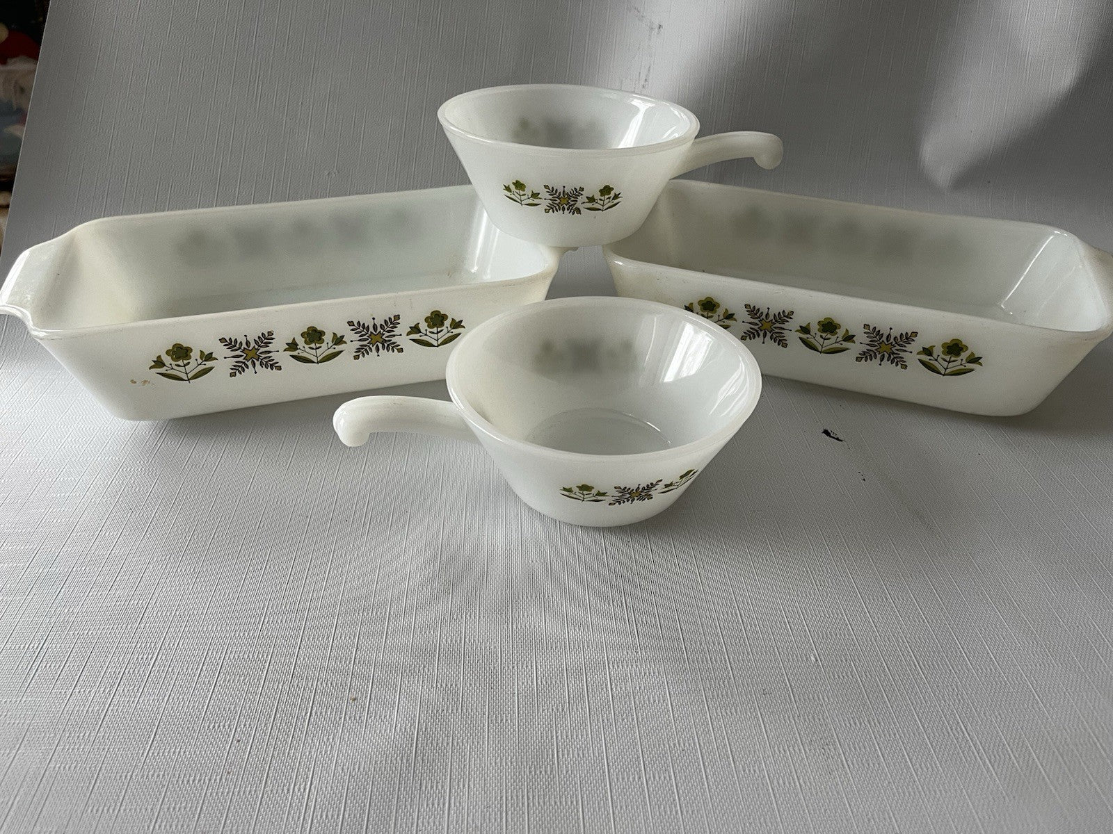 Vintage Anchor Hocking Fire king Green Meadow Soup Bowls/Bread Pan