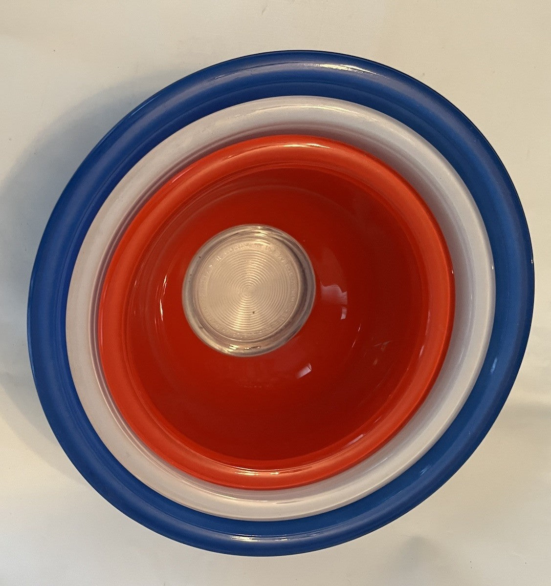 Vintage Pyrex Nesting Bowls Set Red White Blue Collectible 322, 323, 325