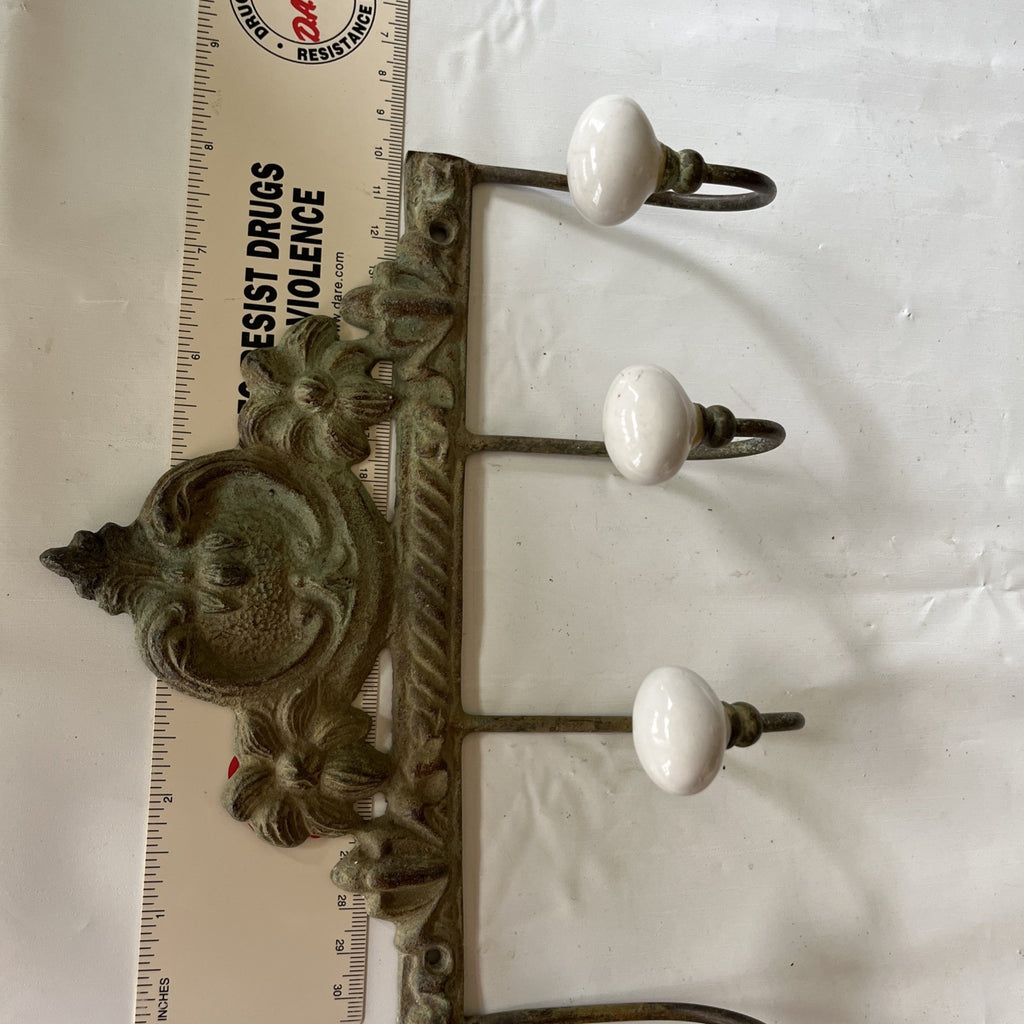 Vintage Styled Cast Iron Metal And Porcelain Wall 4 Hooks; 8”x6” Ornate Details