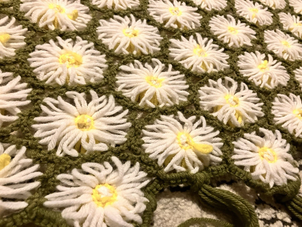 Vintage Daisy Chain Blanket Twin Size Crochet Topper Blanket 60” Long EVC