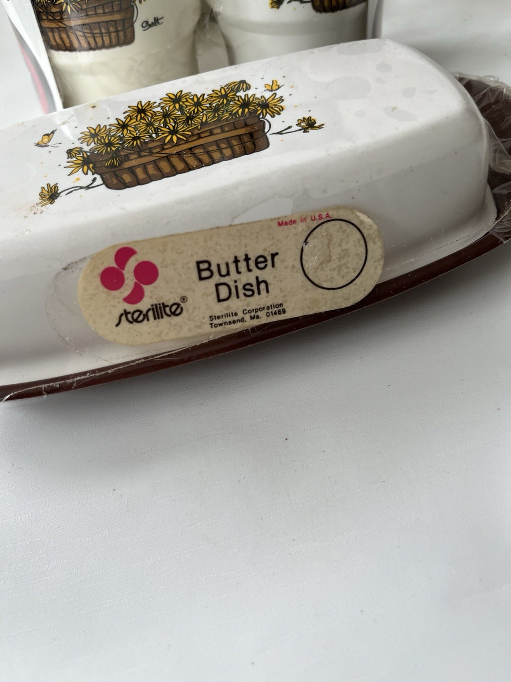 Vintage NOS Sterlite Daisy S/P Shaker And Butter Dish